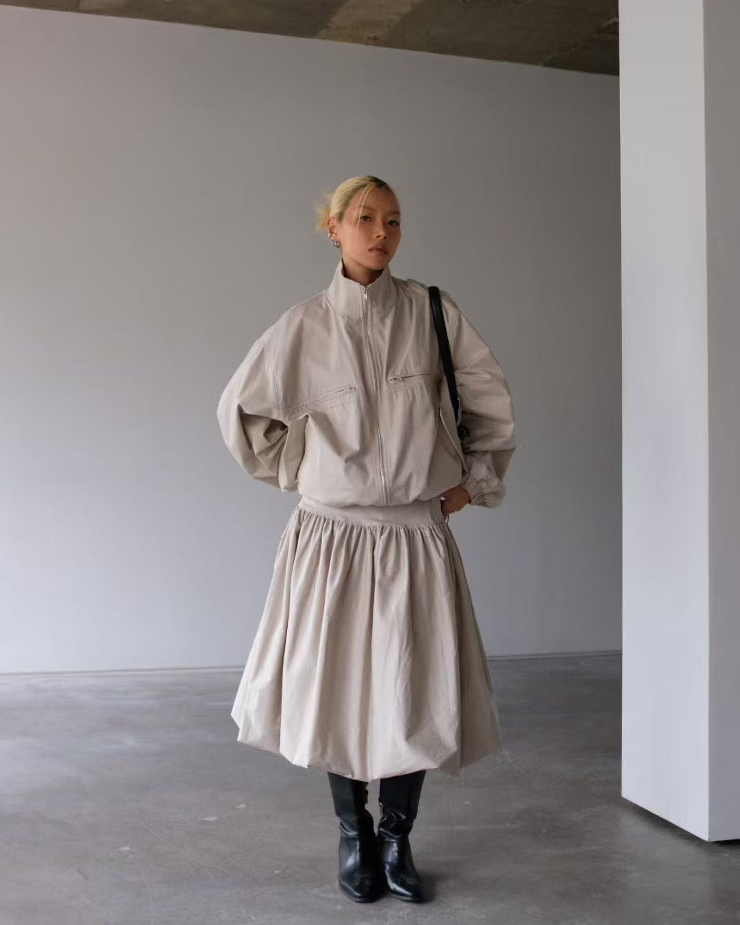 鬆緊腰簡約花苞中長款半身裙