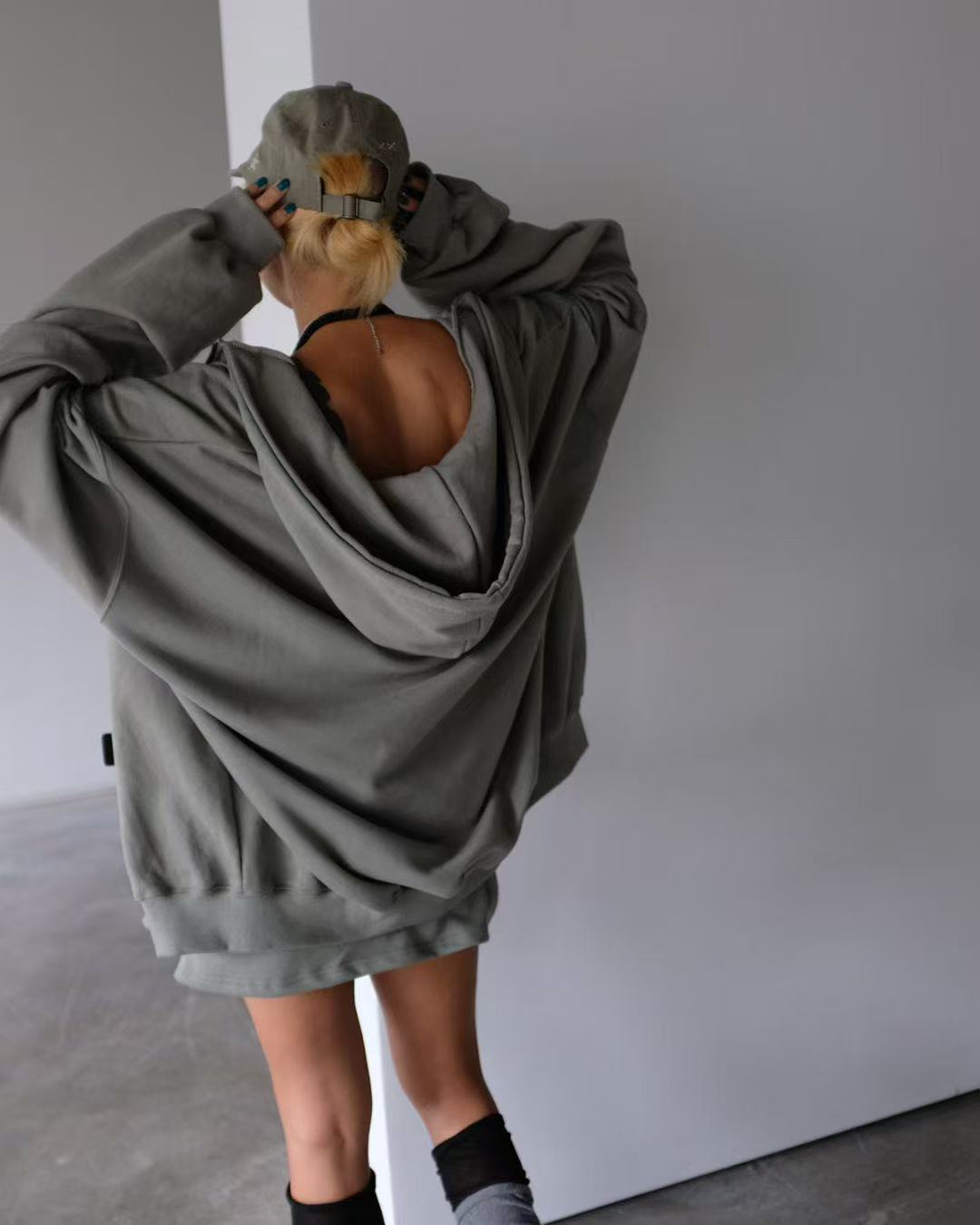 簡約寬鬆連帽運動衛衣外套