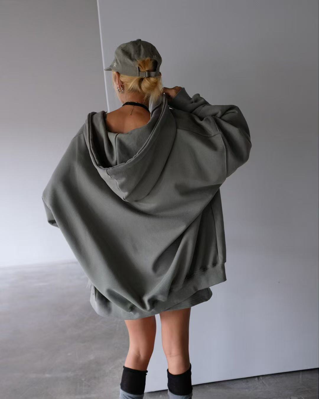 簡約寬鬆連帽運動衛衣外套