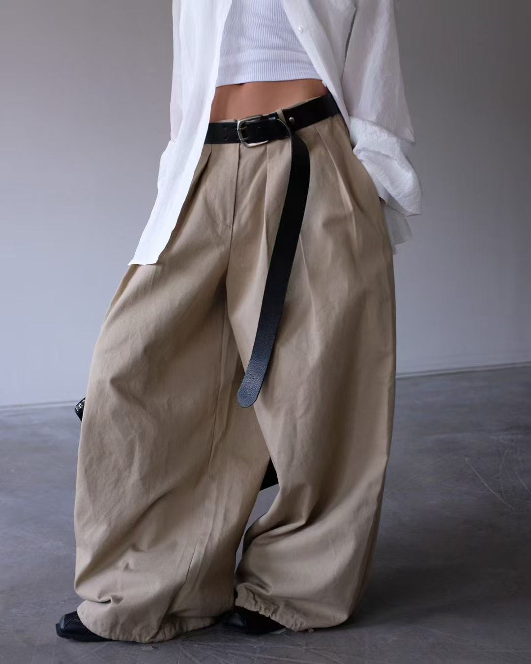 Pleated casual wide-leg trousers