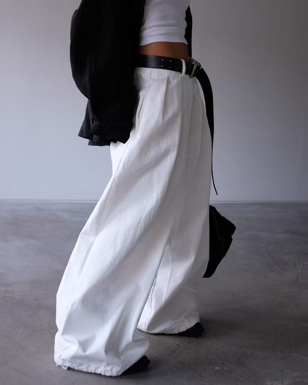 Pleated casual wide-leg trousers
