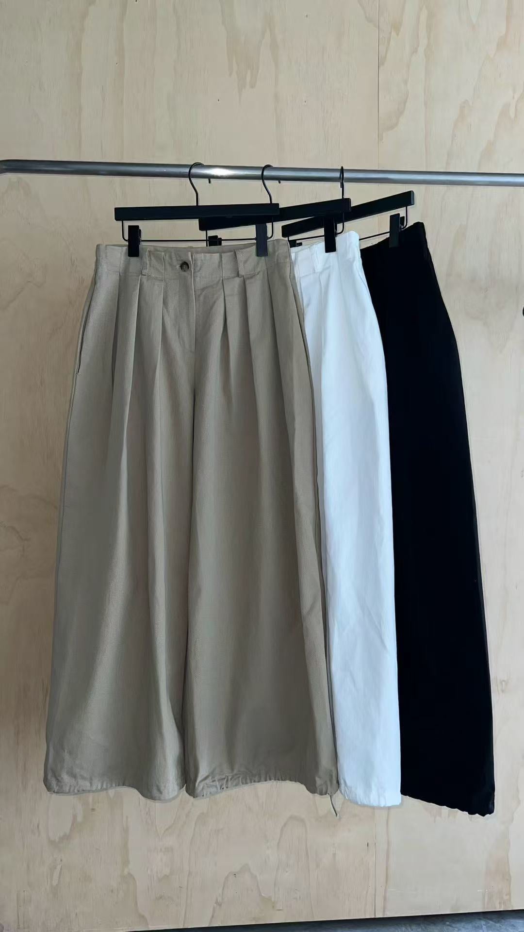 Pleated casual wide-leg trousers