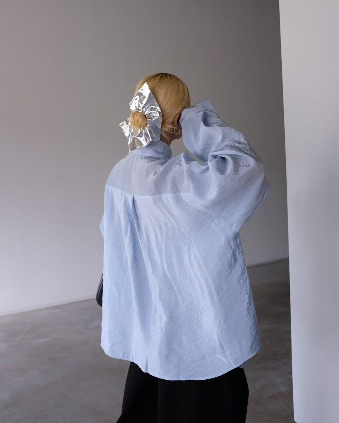 Polo collar single pocket solid color simple shirt