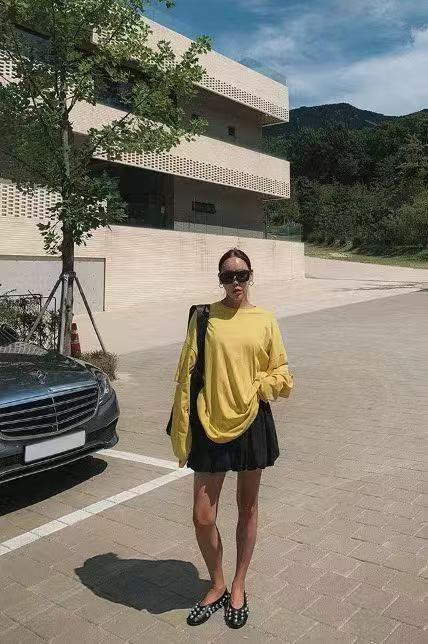 Design round neck versatile long sleeve T-shirt