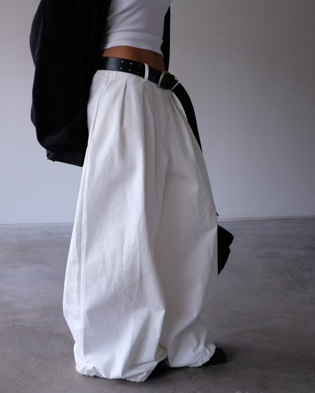 Pleated casual wide-leg trousers