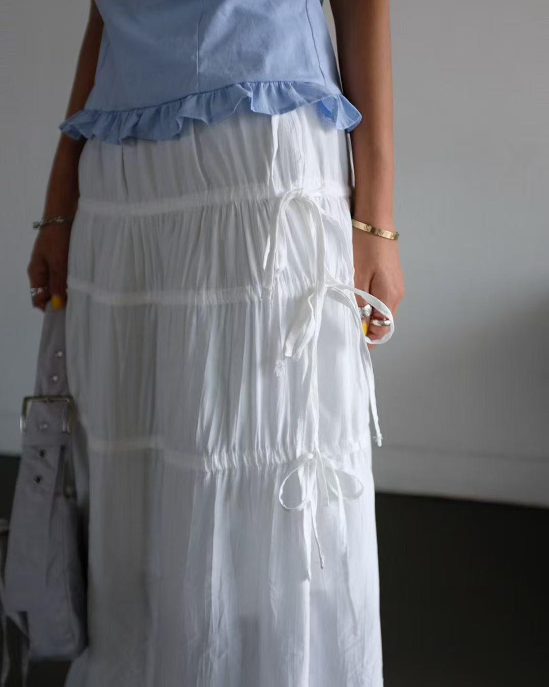 Elastic waist pleated cord skirt