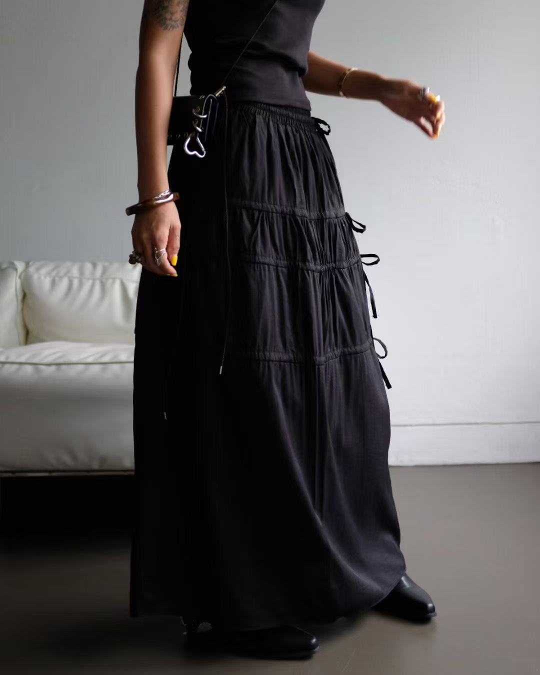 Elastic waist pleated cord skirt