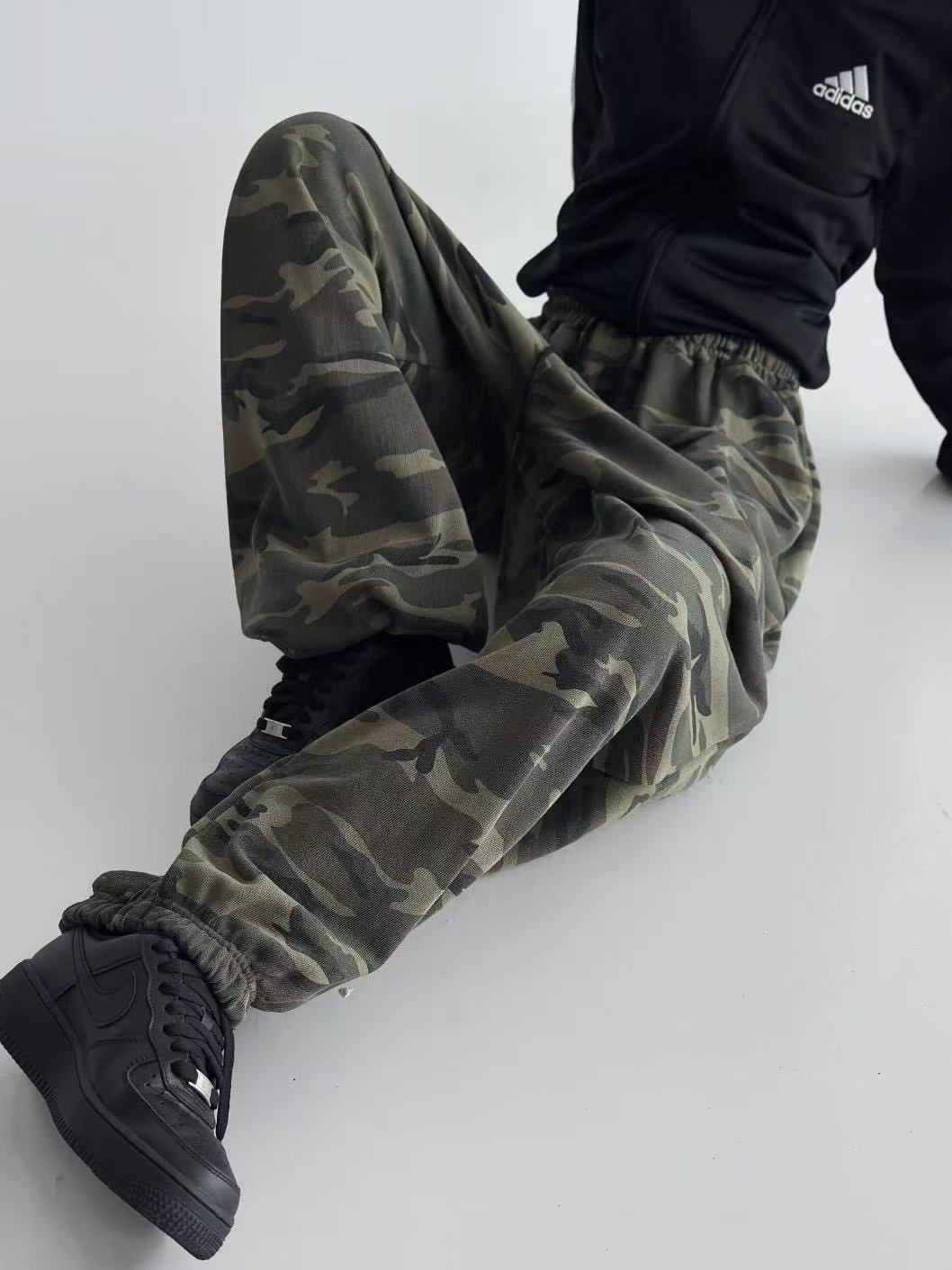 鬆緊腰抽繩寬鬆迷彩長褲