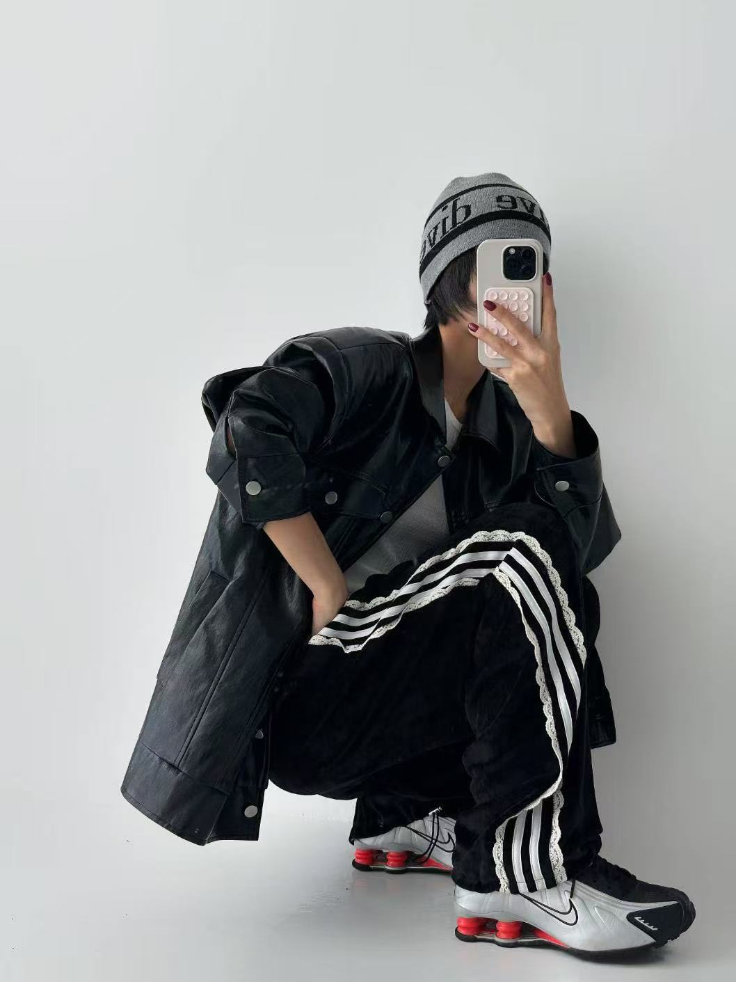 鬆緊腰蕾絲邊槓條休閒長褲