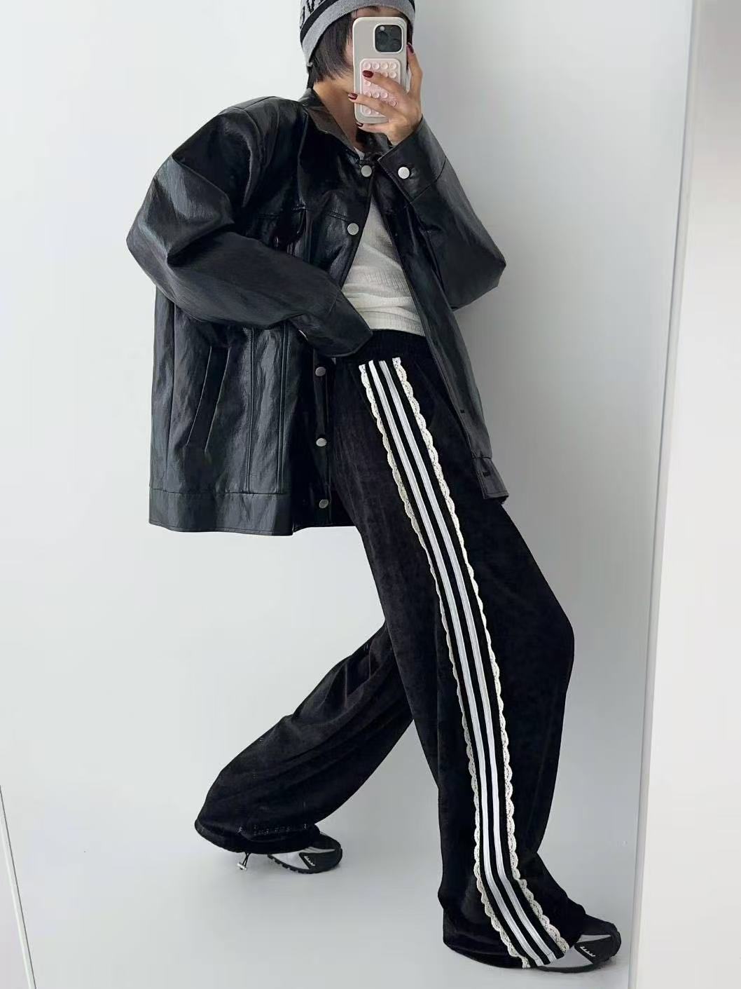 鬆緊腰蕾絲邊槓條休閒長褲