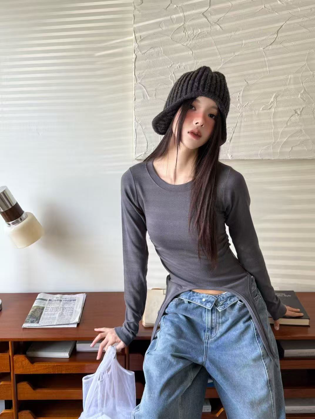 下擺掛帶純色圓領百搭顯瘦長袖T卹