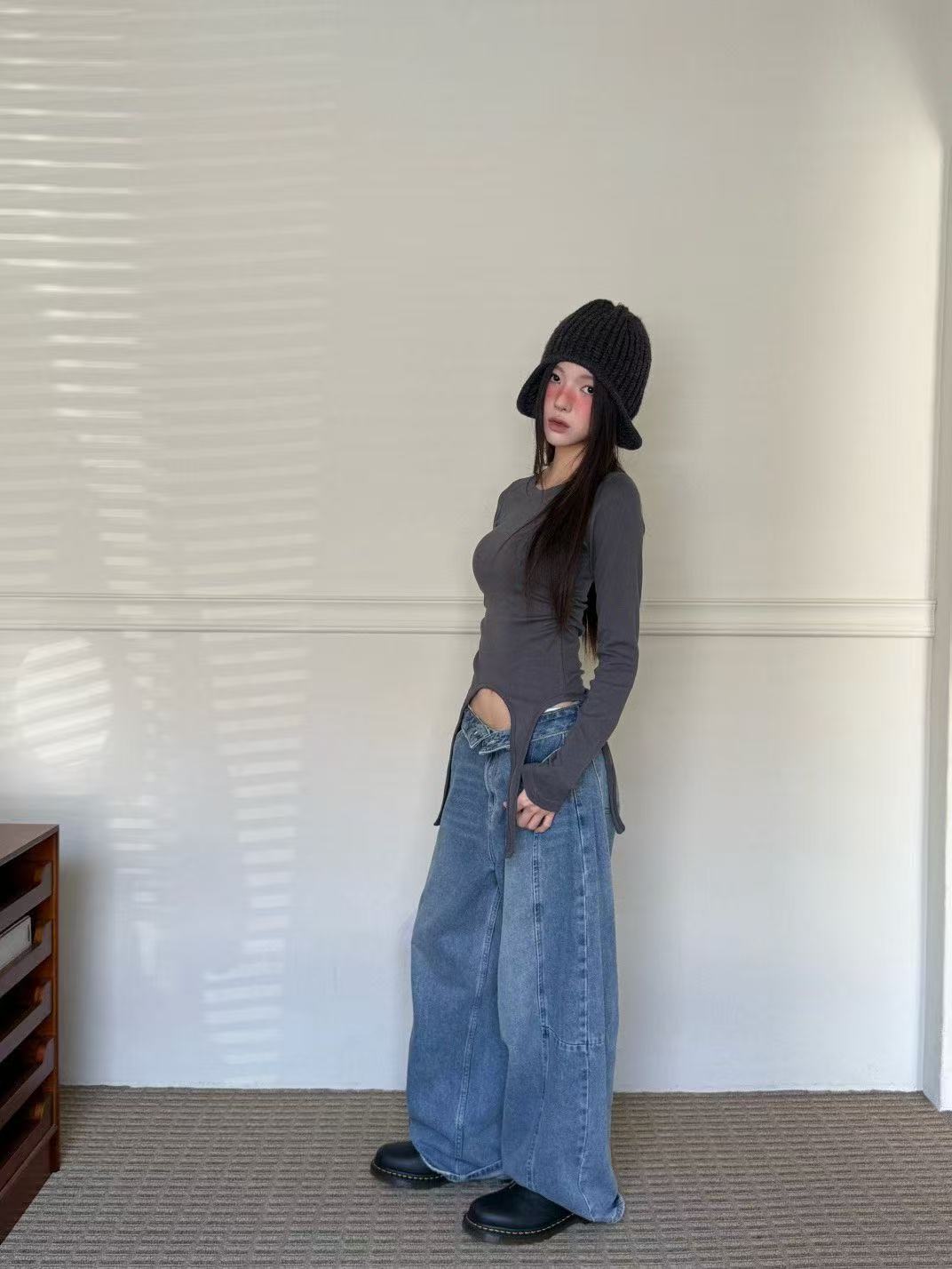 下擺掛帶純色圓領百搭顯瘦長袖T卹