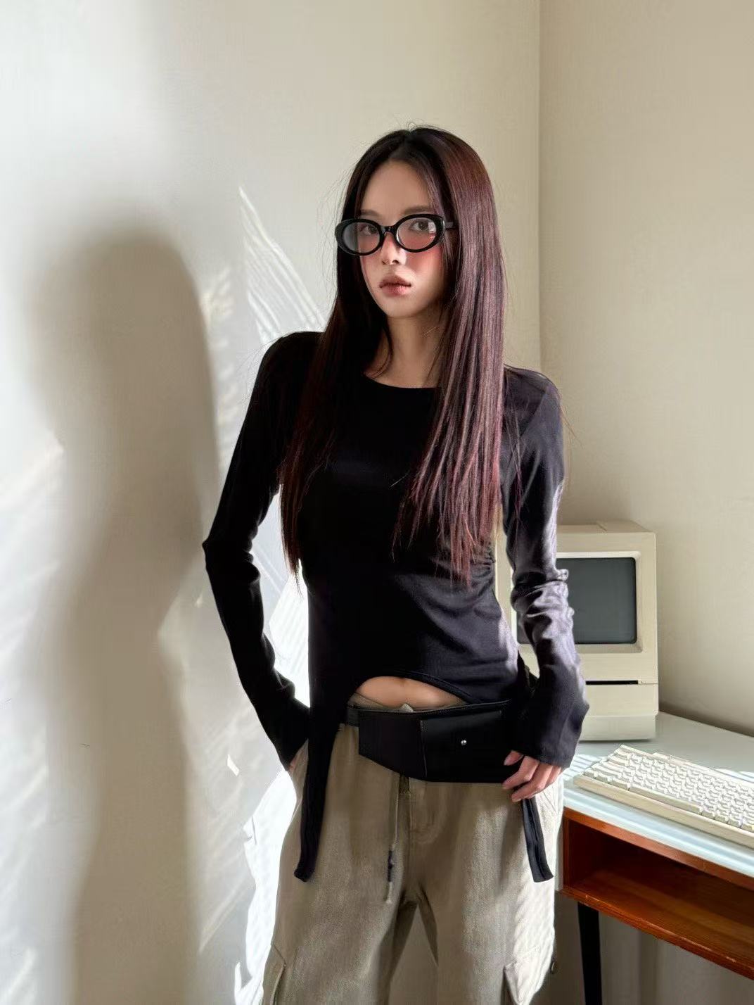 下擺掛帶純色圓領百搭顯瘦長袖T卹