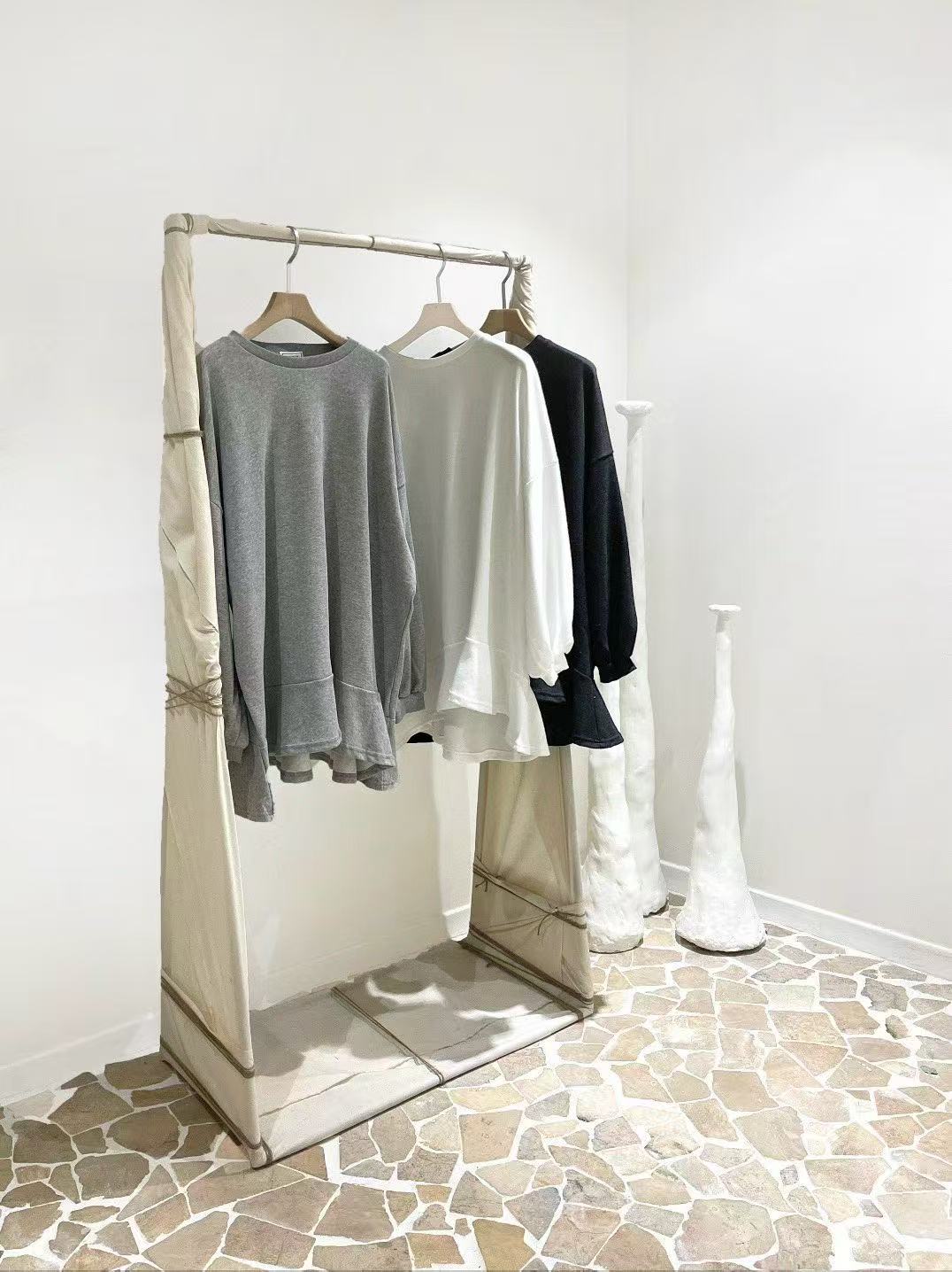 下擺魚尾巴拼接荷葉邊T恤裙