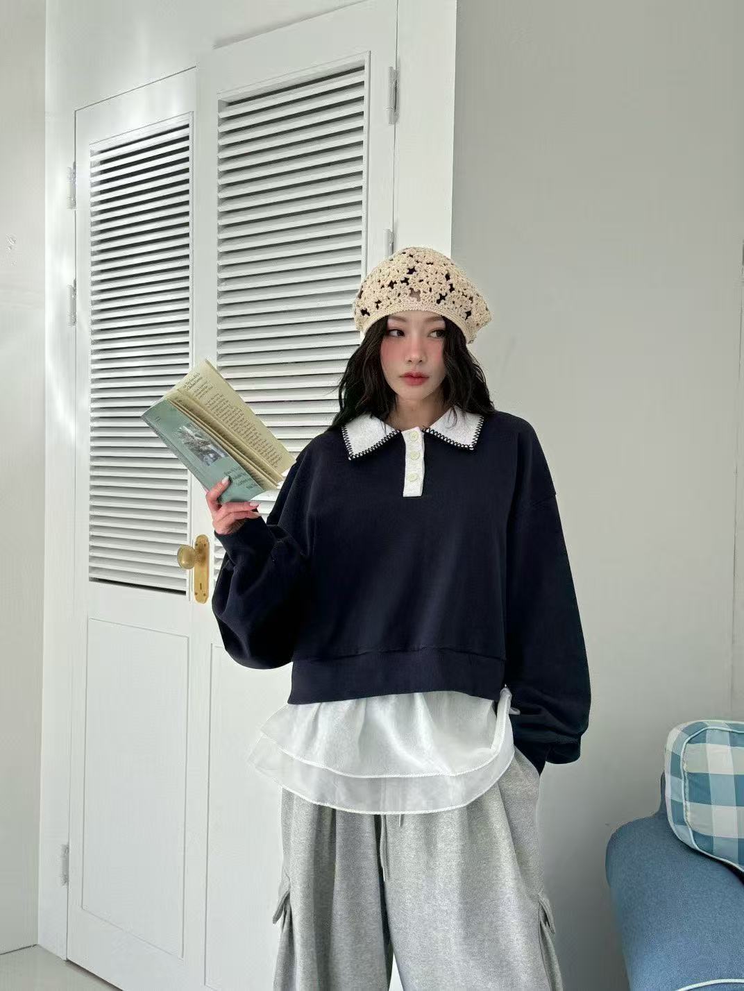 娃娃領慵懶風寬鬆上衣