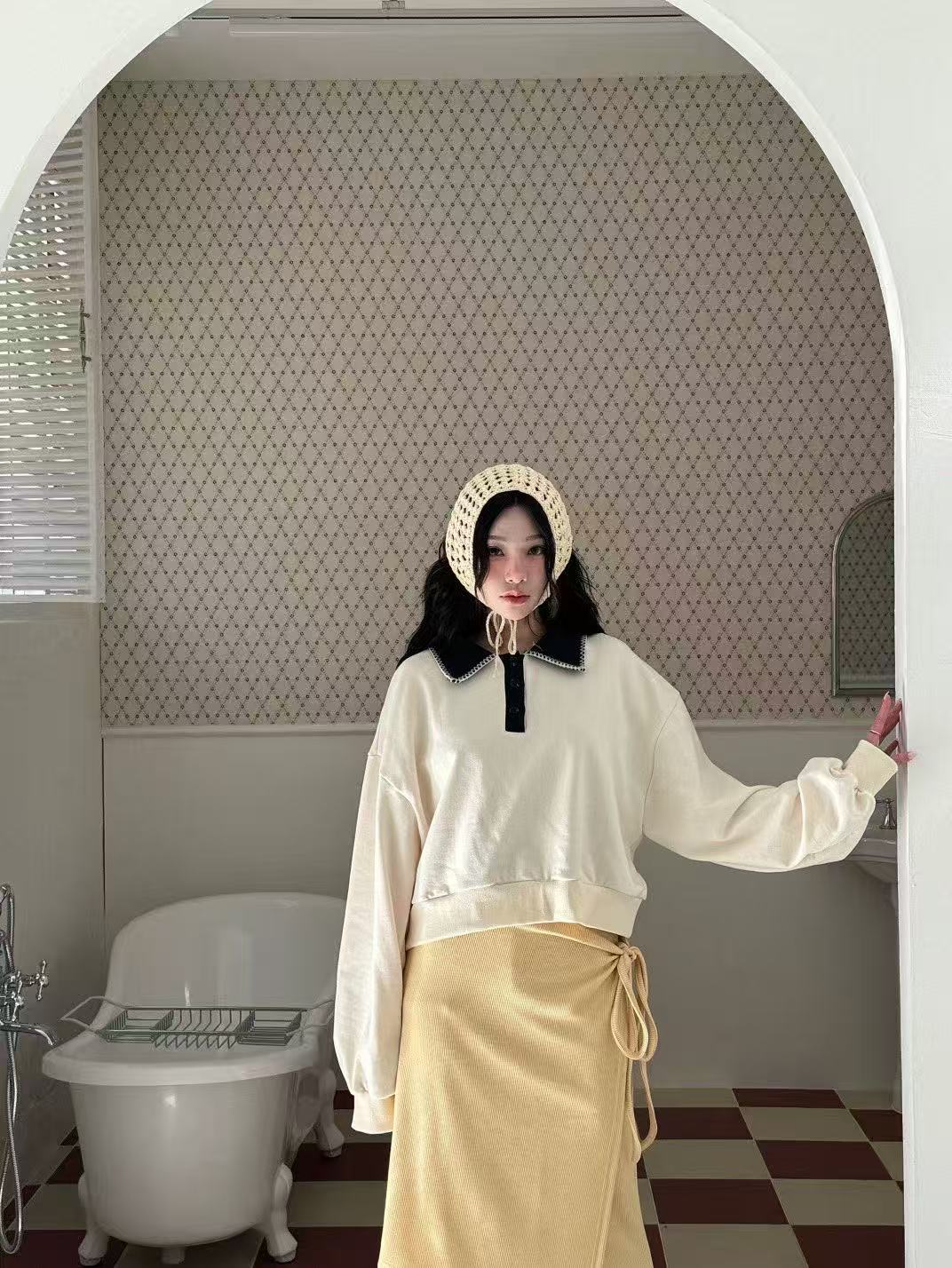 娃娃領慵懶風寬鬆上衣