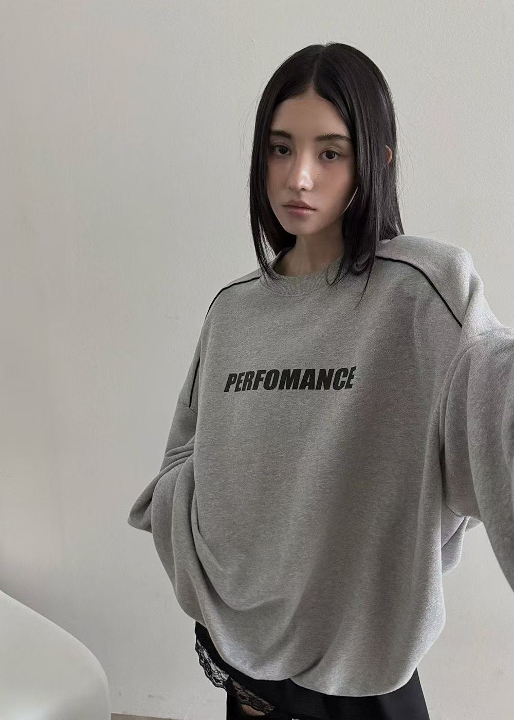 圓領字母印花寬鬆休閒衛衣