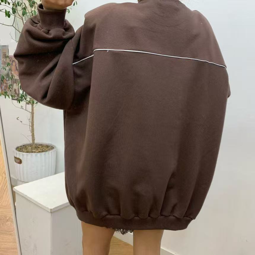 圓領字母印花寬鬆休閒衛衣