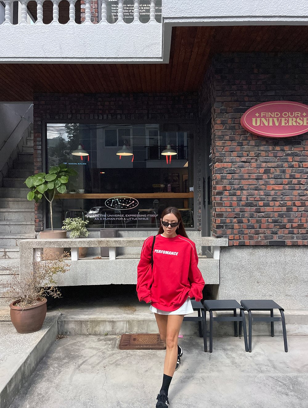 圓領字母印花寬鬆休閒衛衣