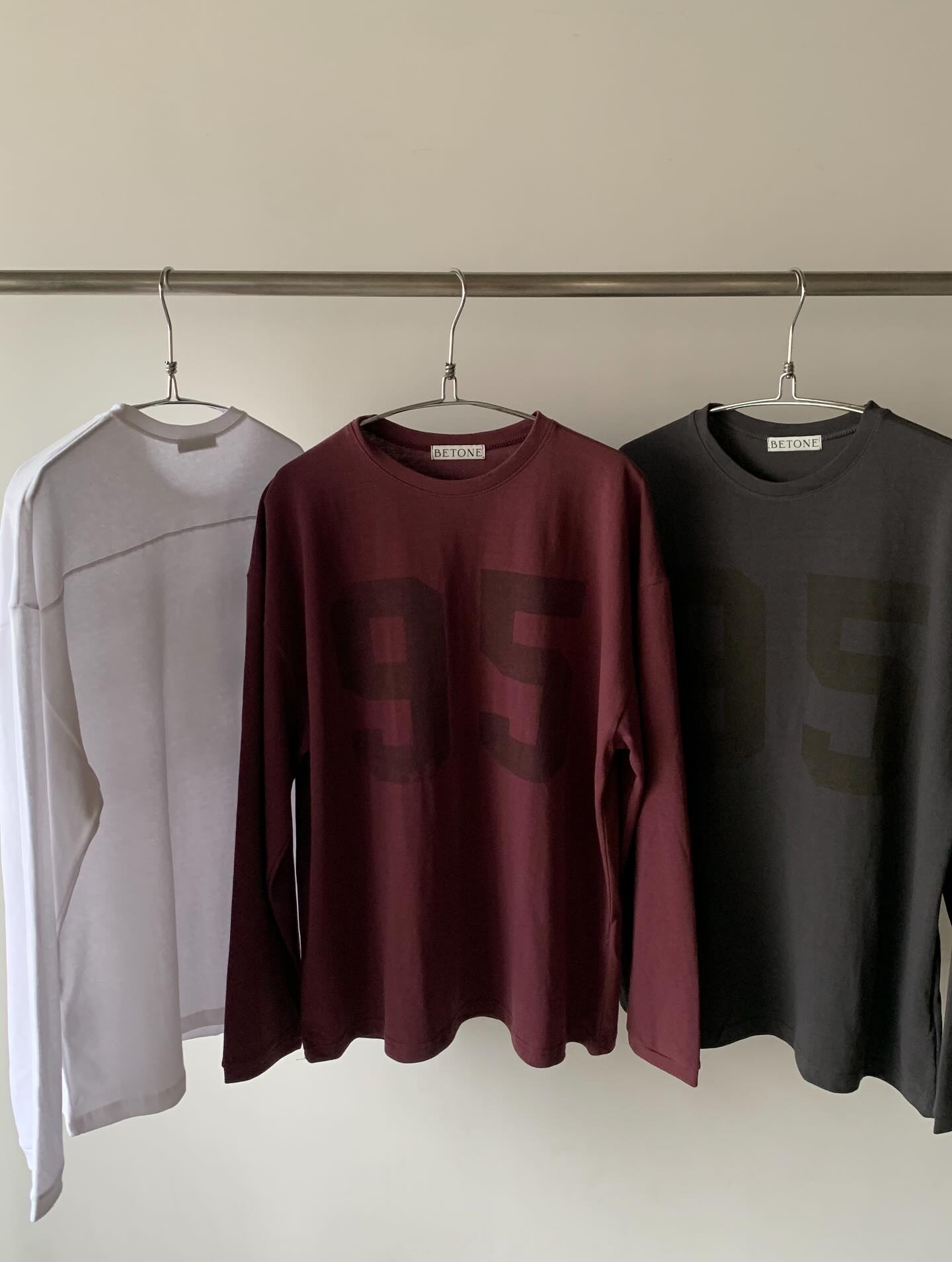 數字簡約百搭通勤長袖T卹