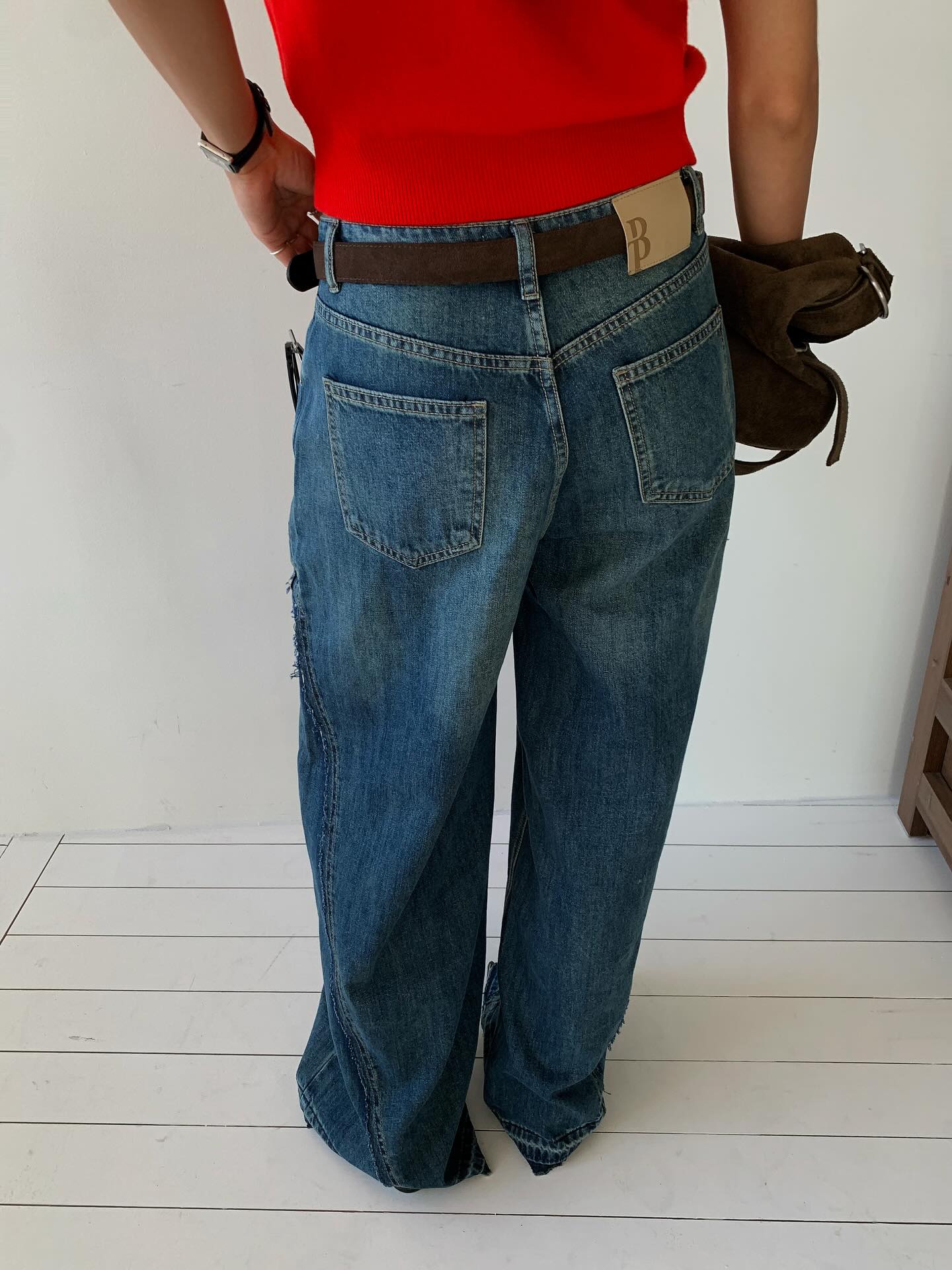 設計感百搭闊腿拖地牛仔長褲