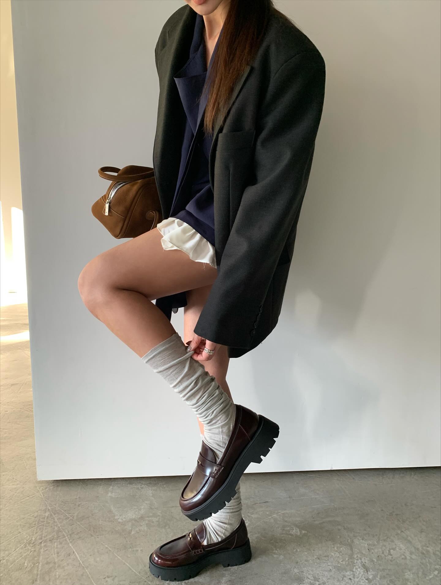 飄帶領設計感百搭純色上衣