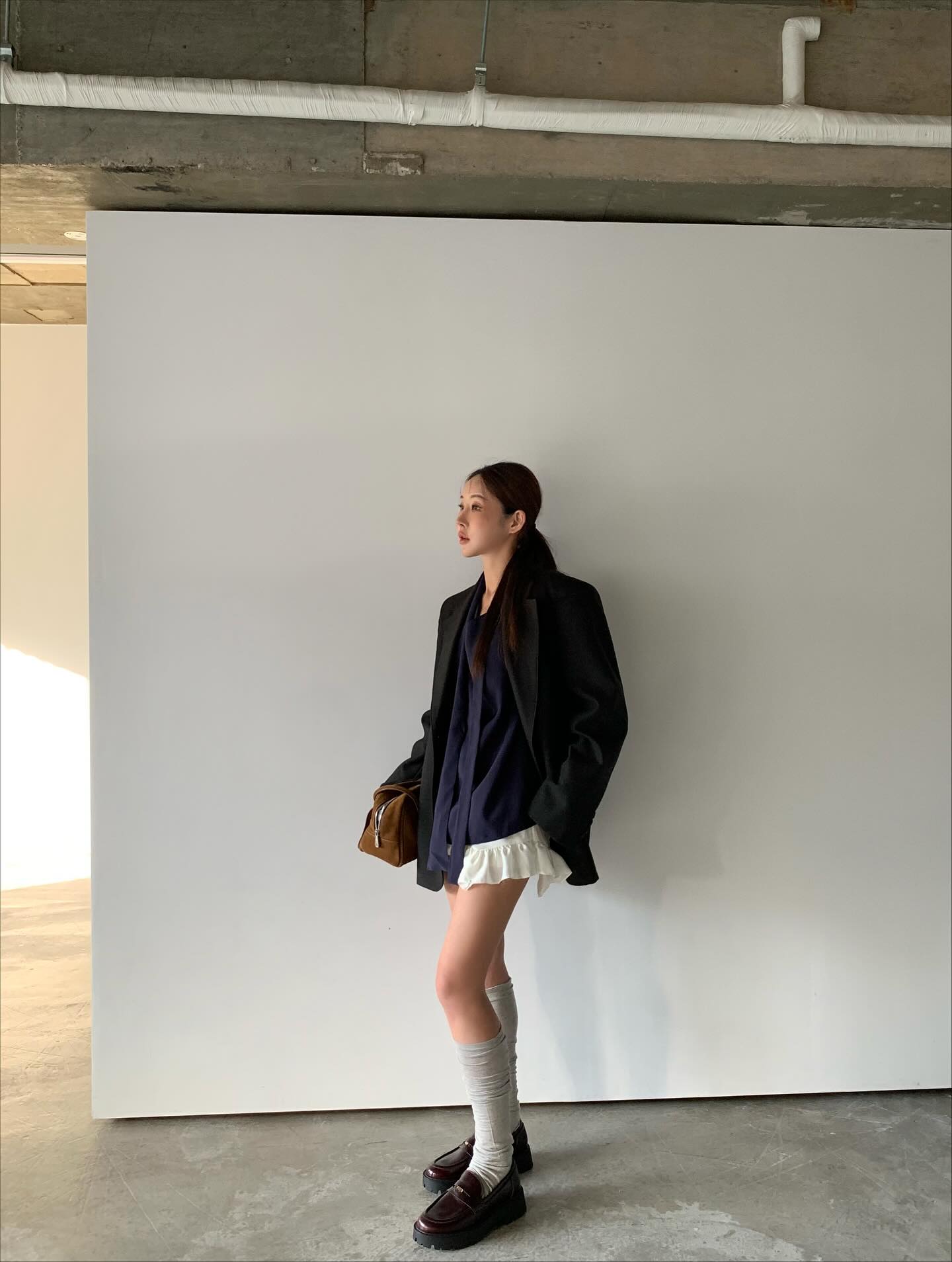 飄帶領設計感百搭純色上衣