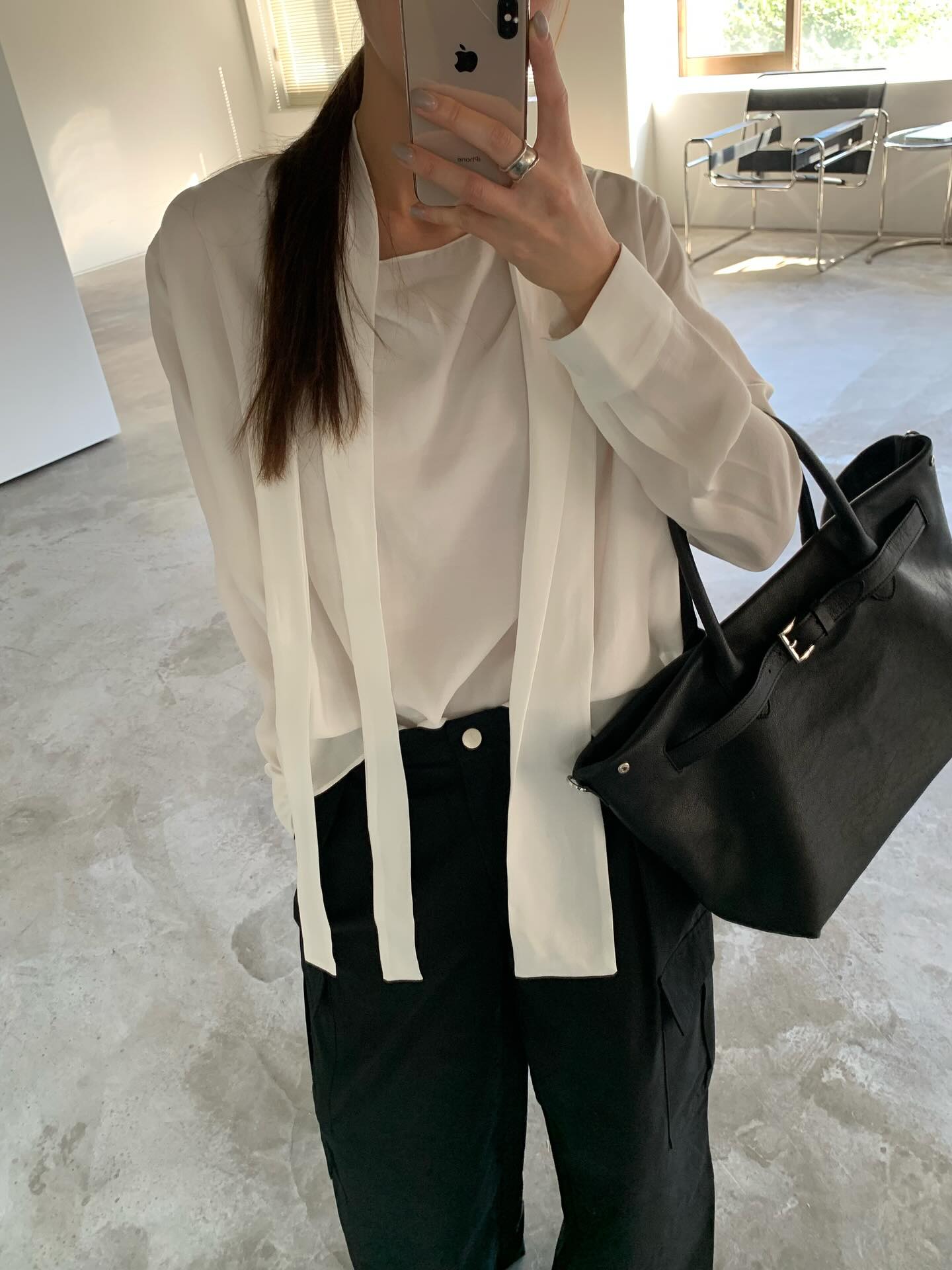 飄帶領設計感百搭純色上衣