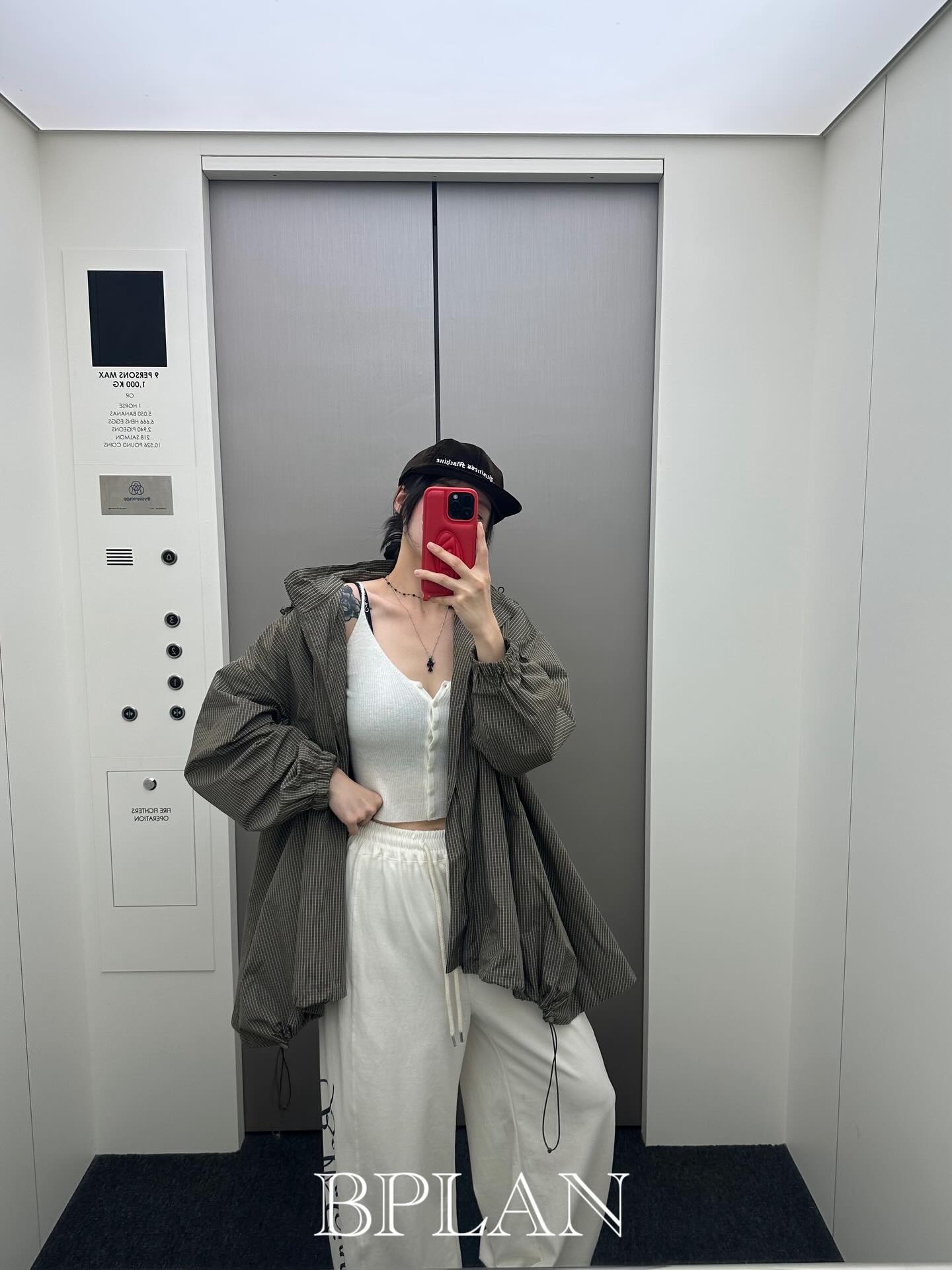 翻領拉鏈下擺抽繩寬鬆連帽薄外套