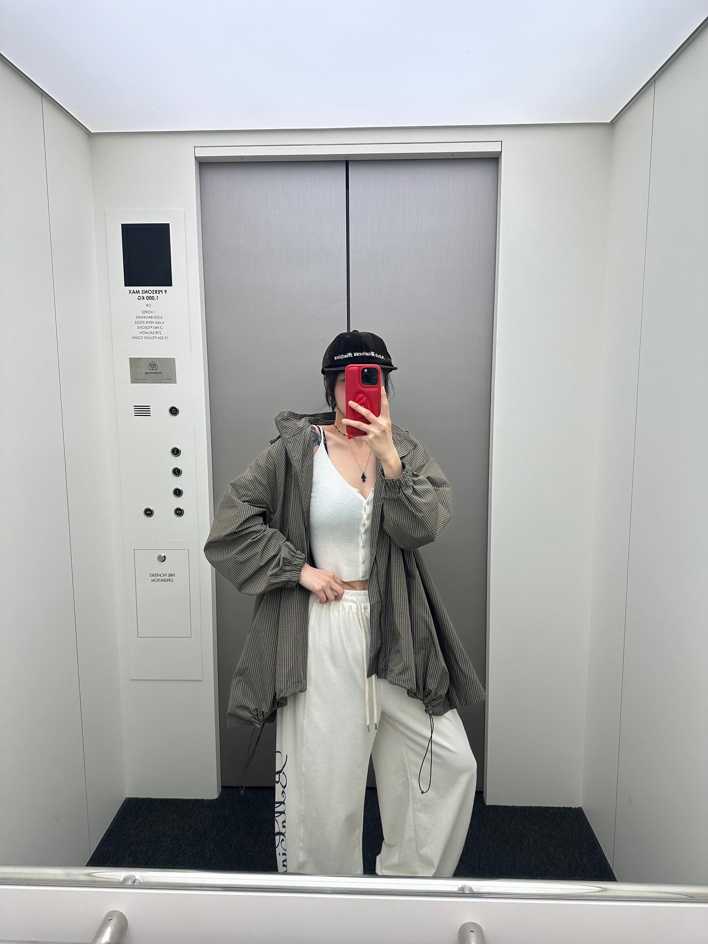 翻領拉鏈下擺抽繩寬鬆連帽薄外套