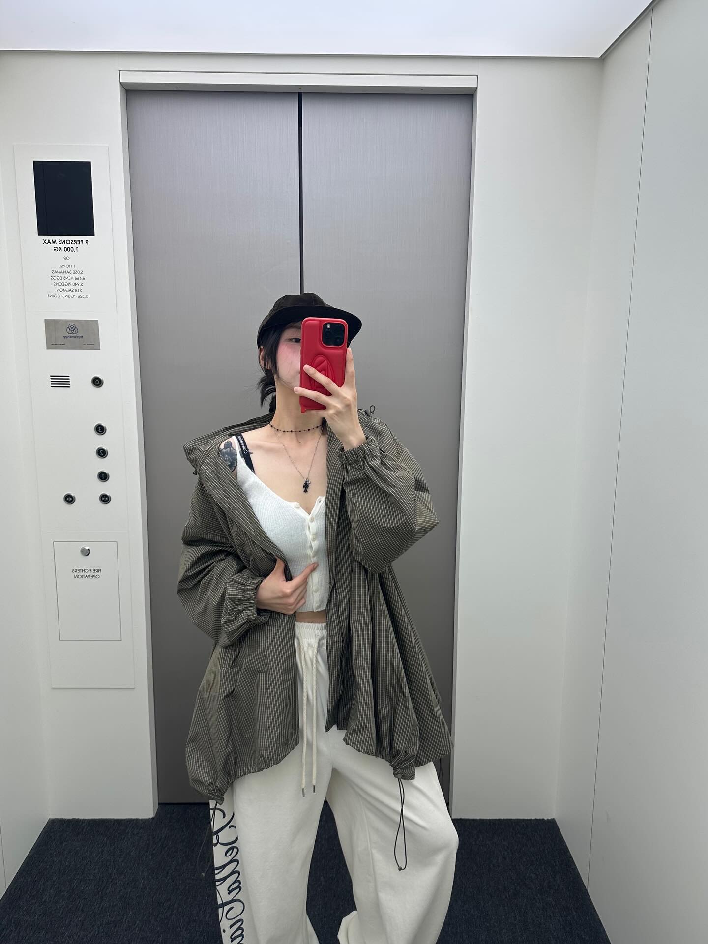 翻領拉鏈下擺抽繩寬鬆連帽薄外套