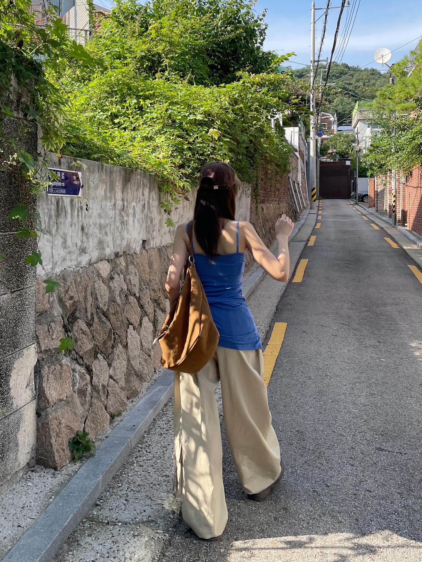 百搭顯瘦修身吊帶+開衫套裝