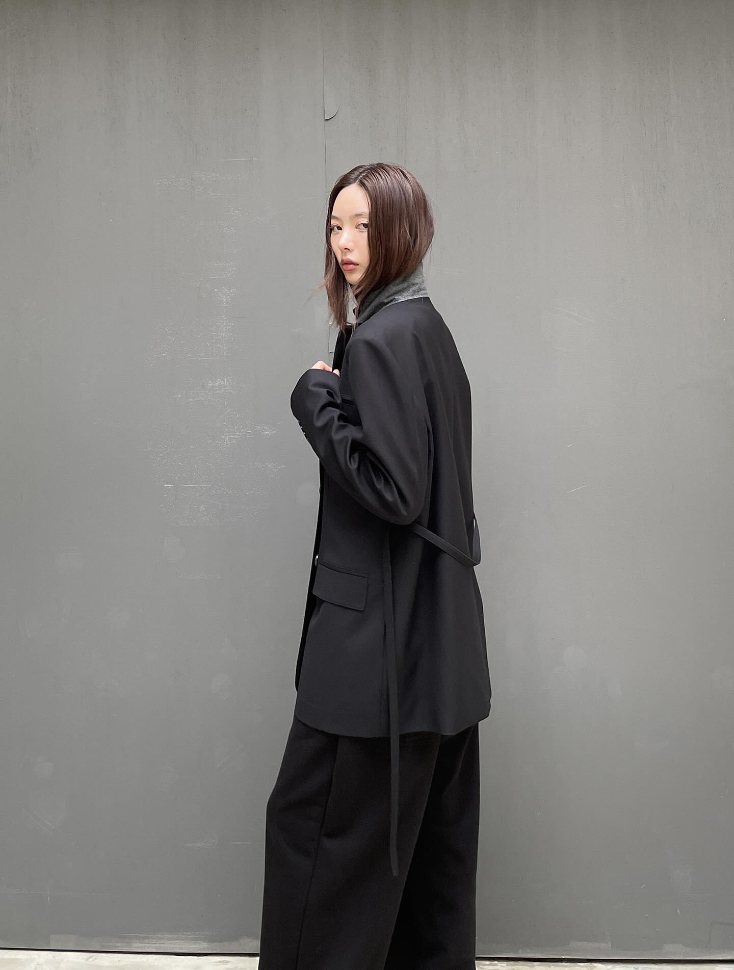 翻領綁帶中長款西裝外套