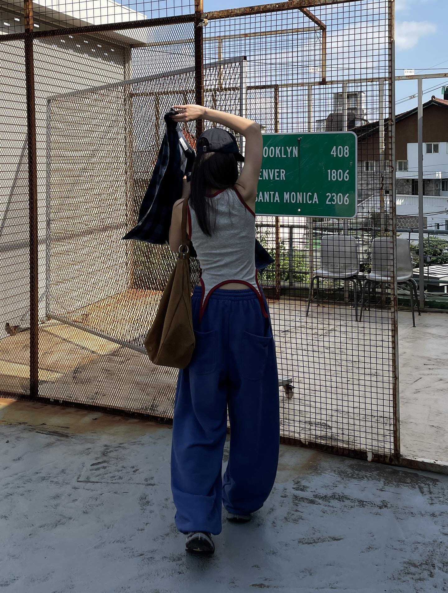 鬆緊腰繩索休閒縫線長褲