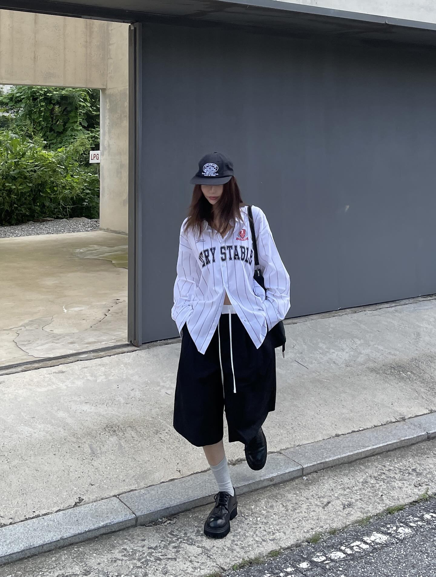 Polo領豎條紋字母襯衫