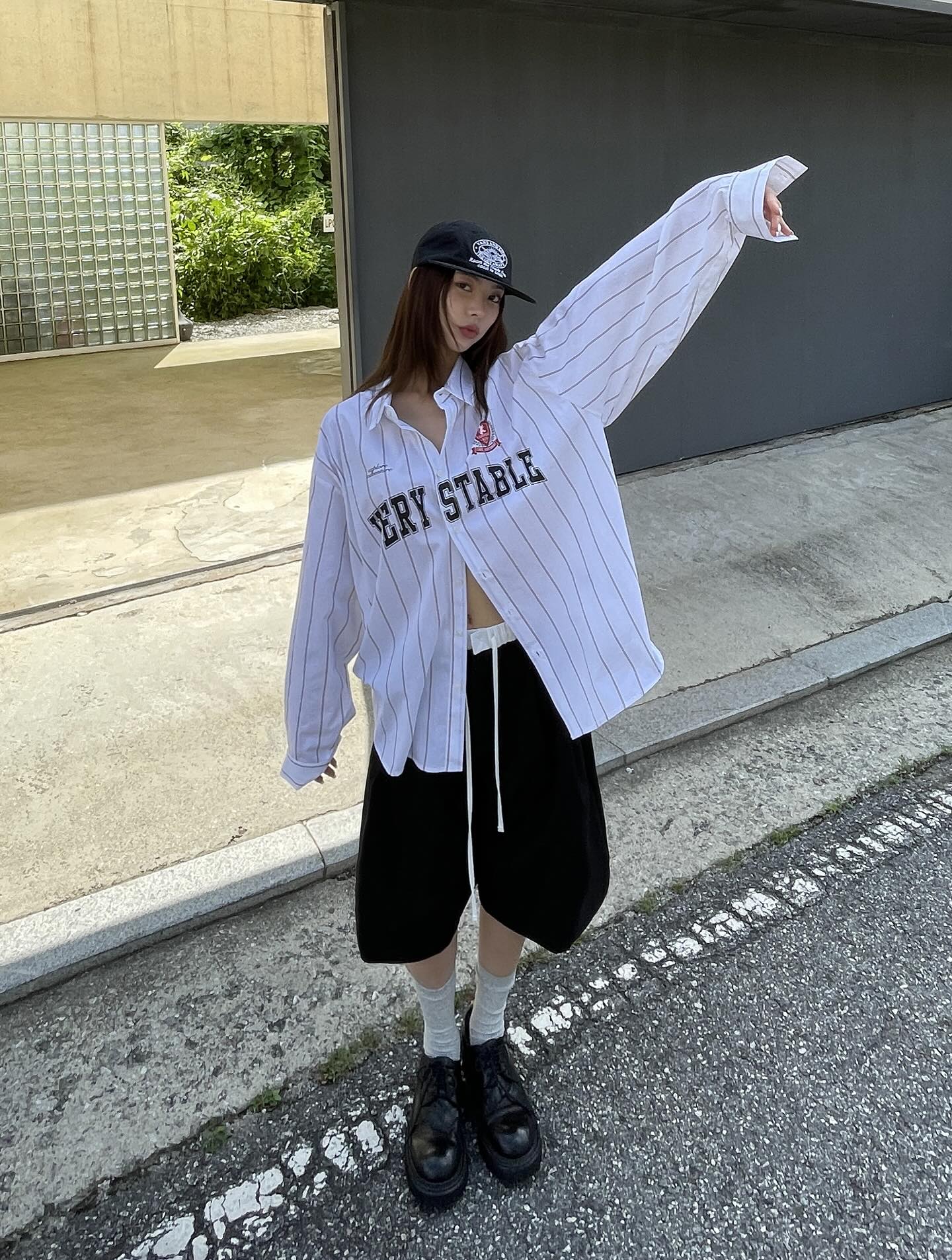 Polo領豎條紋字母襯衫