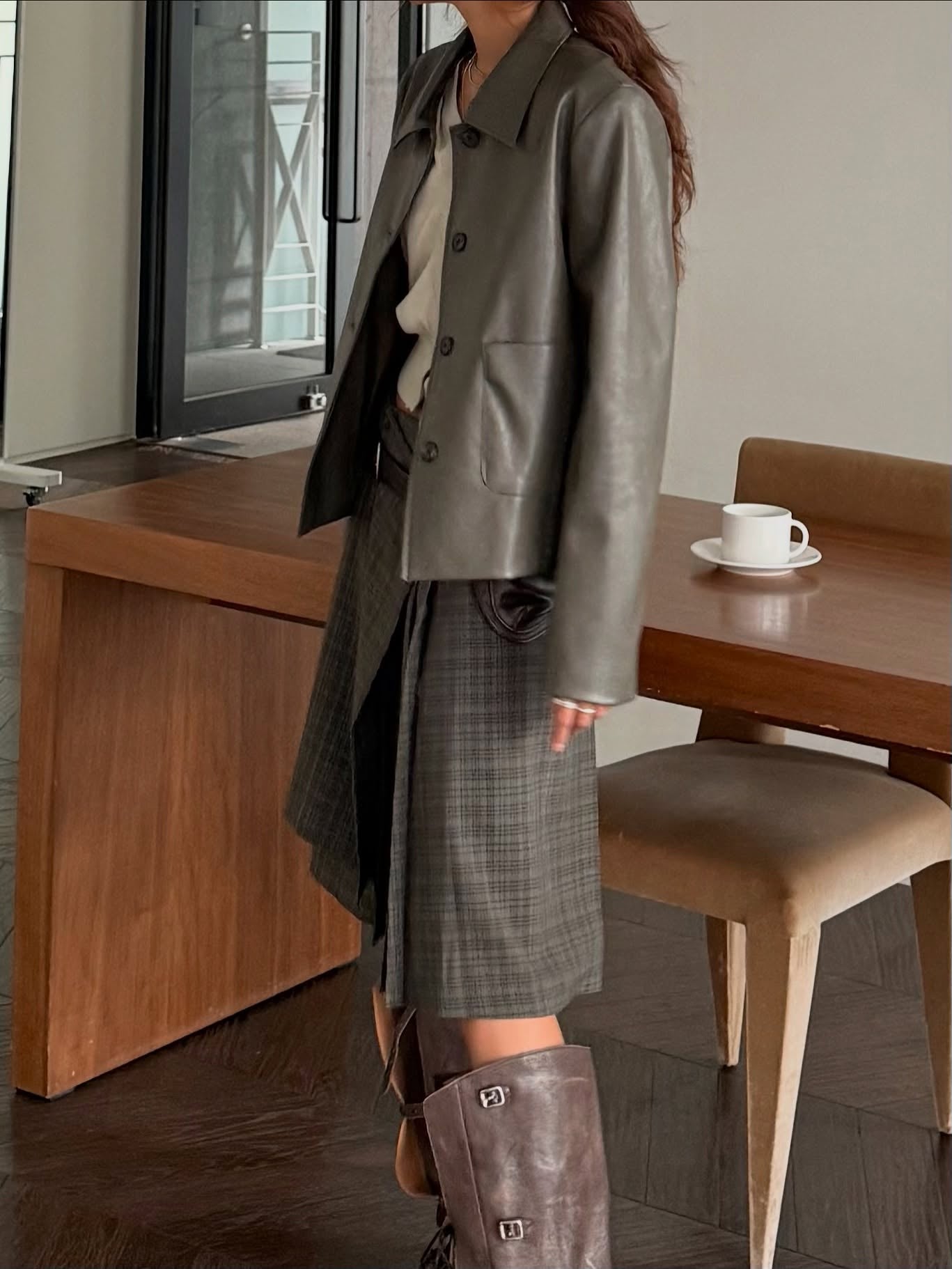 復古簡約氣質翻領短款皮衣外套