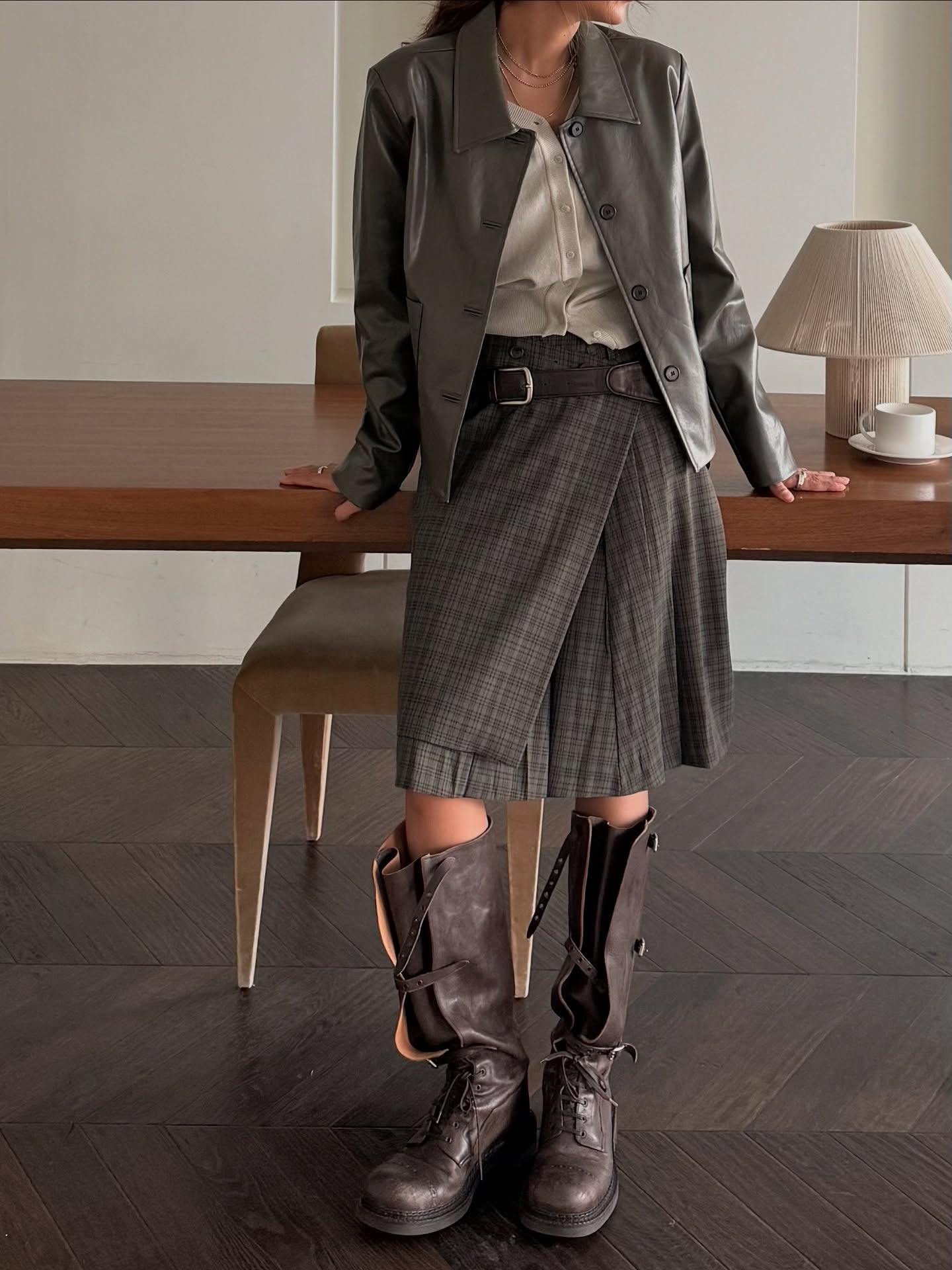 復古簡約氣質翻領短款皮衣外套