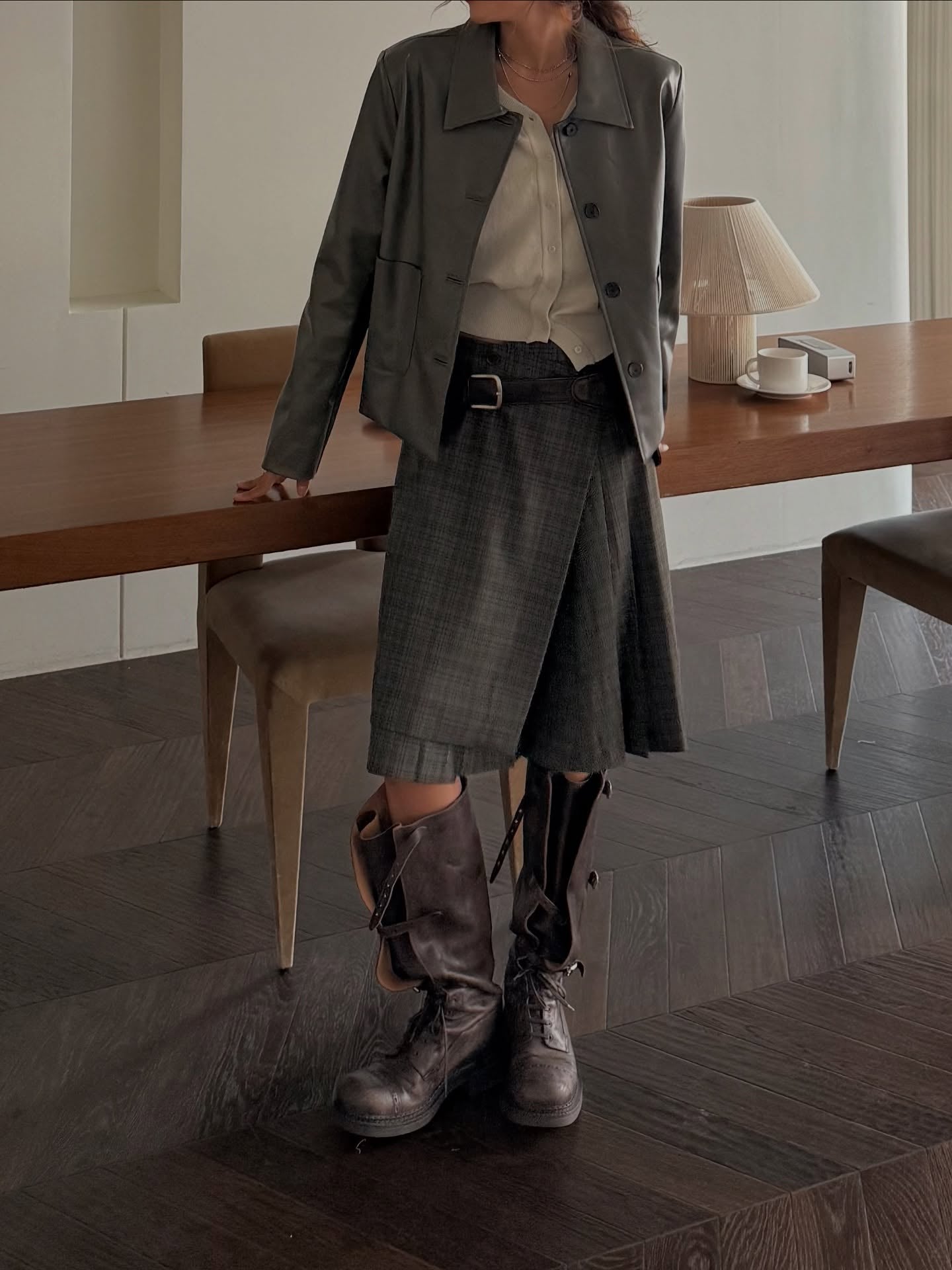 復古簡約氣質翻領短款皮衣外套