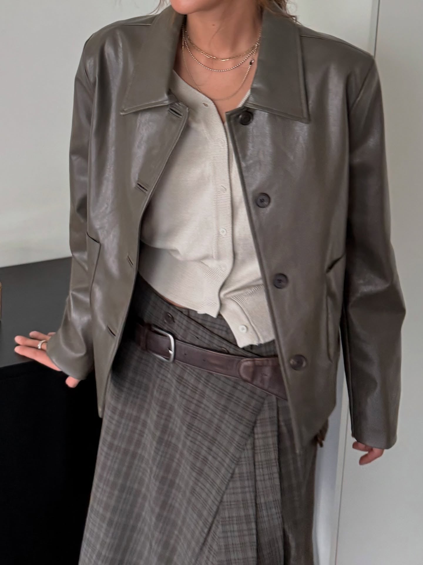 復古簡約氣質翻領短款皮衣外套