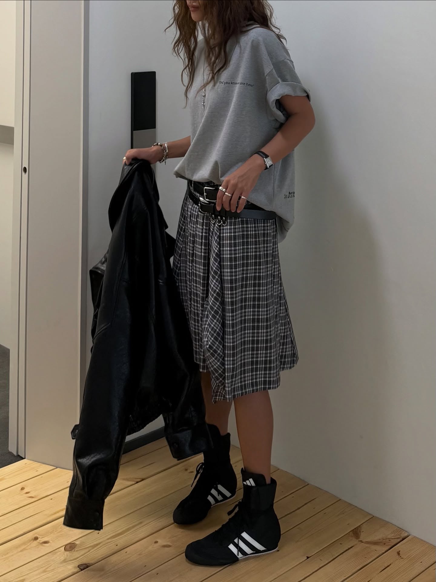 寬鬆顯瘦圓領小字母印花短袖T卹