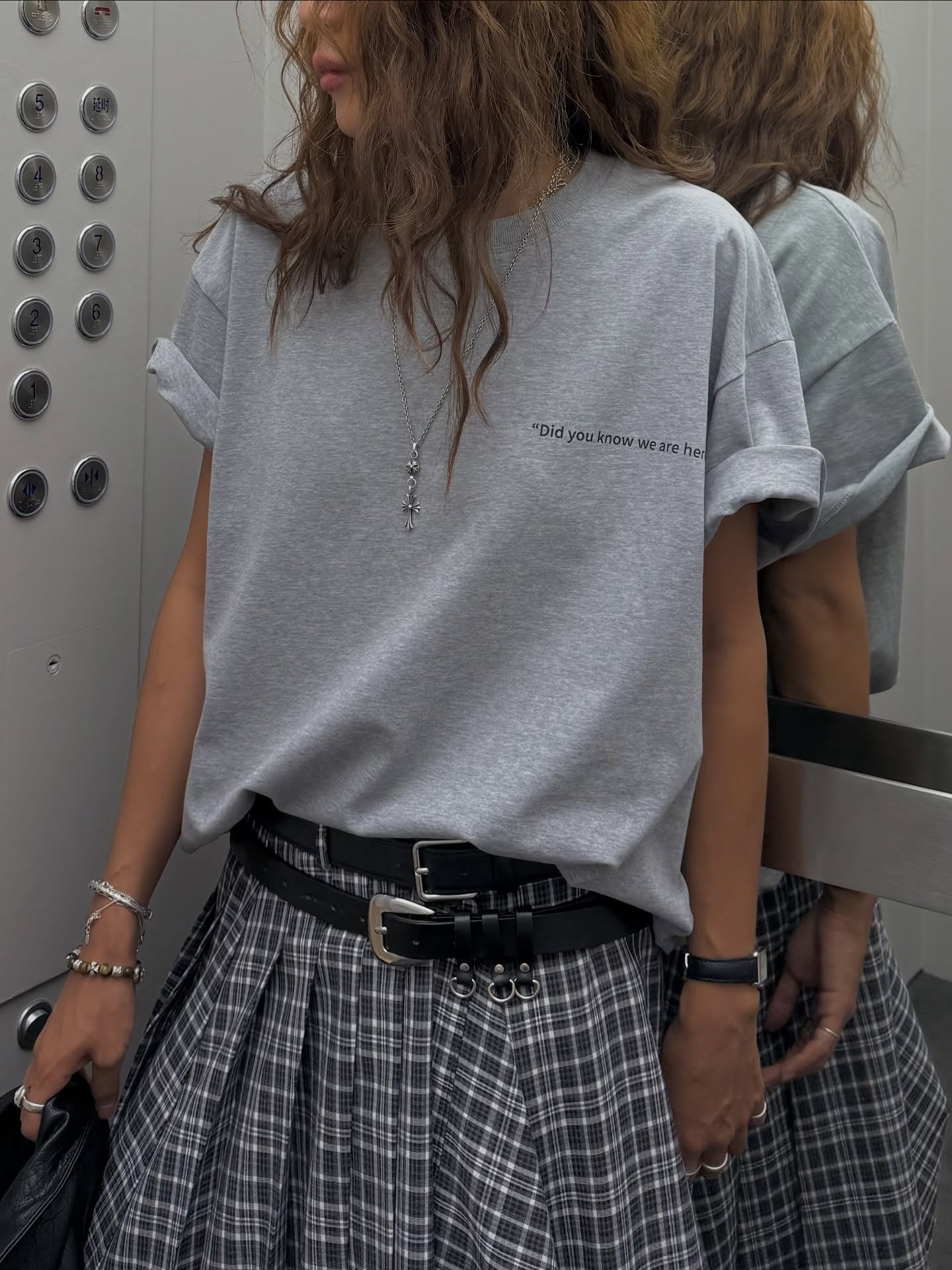 寬鬆顯瘦圓領小字母印花短袖T卹