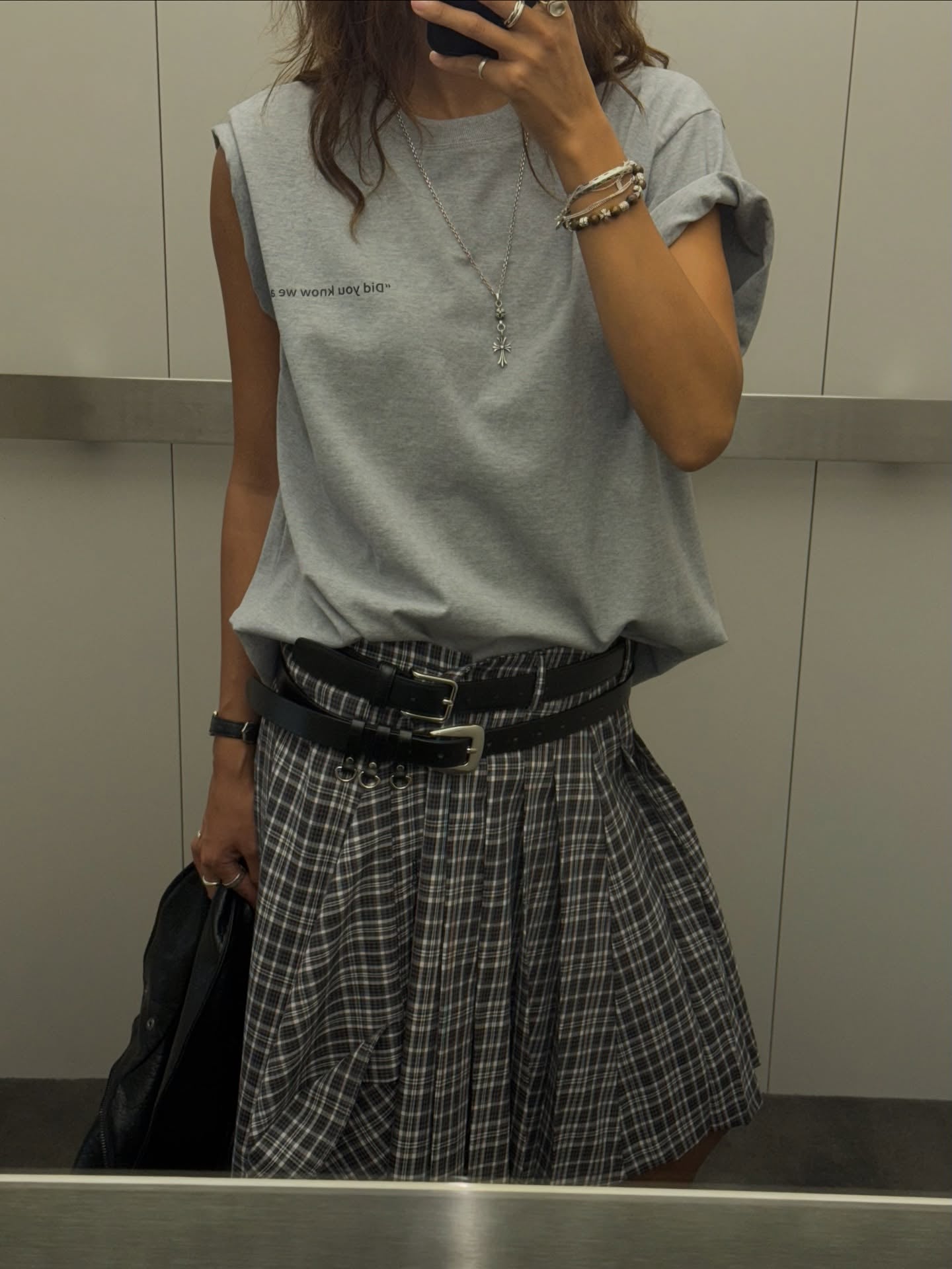 寬鬆顯瘦圓領小字母印花短袖T卹