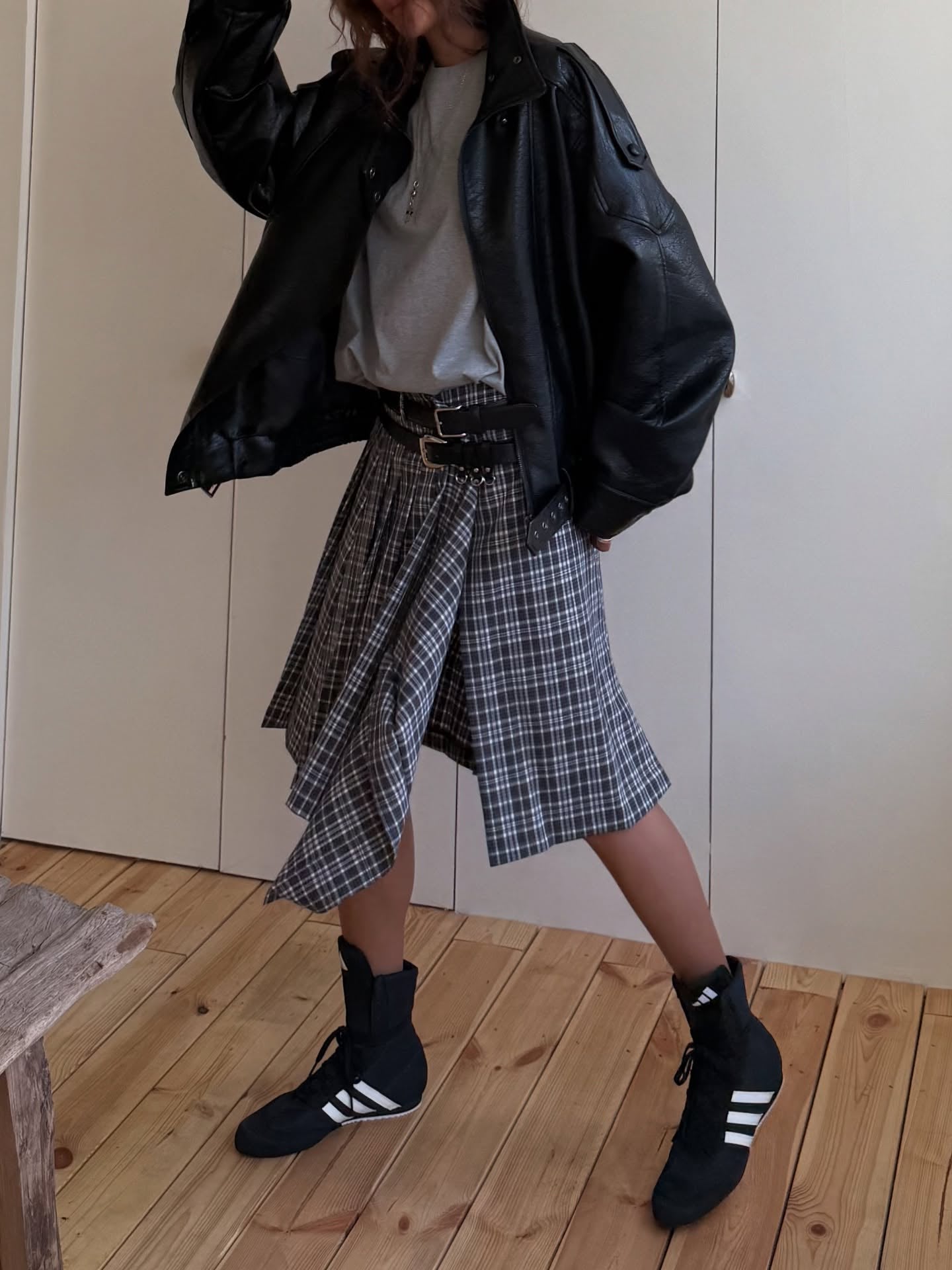 寬鬆顯瘦圓領小字母印花短袖T卹