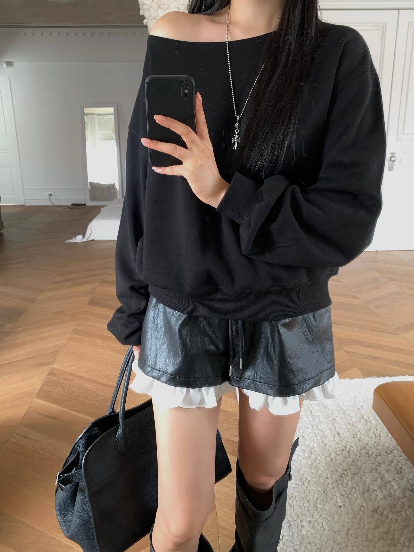 鬆緊腰抽繩設計感拼接網紗皮革短褲