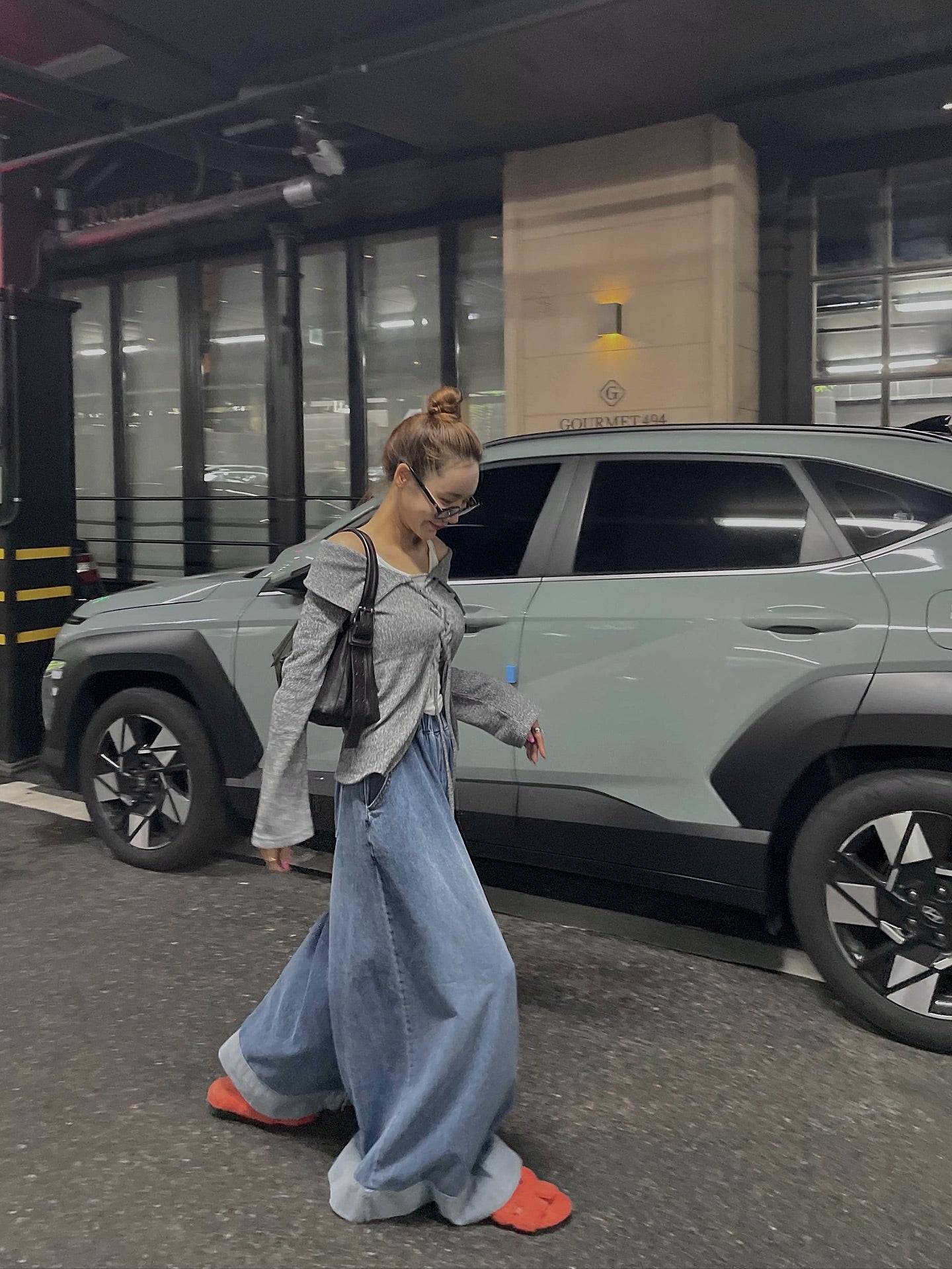 復古磨白鬆緊腰撞色拼接寬腿牛仔褲