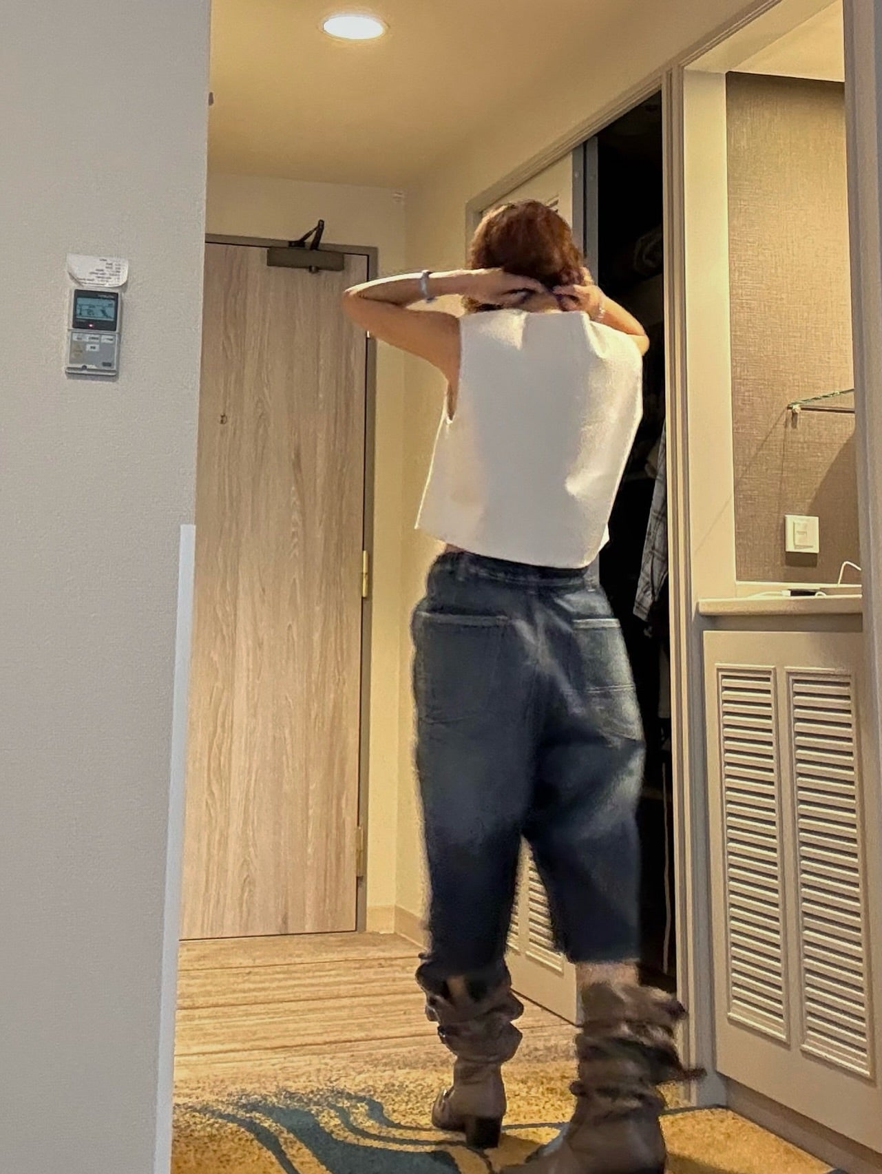 圓領單排扣氣質短馬甲