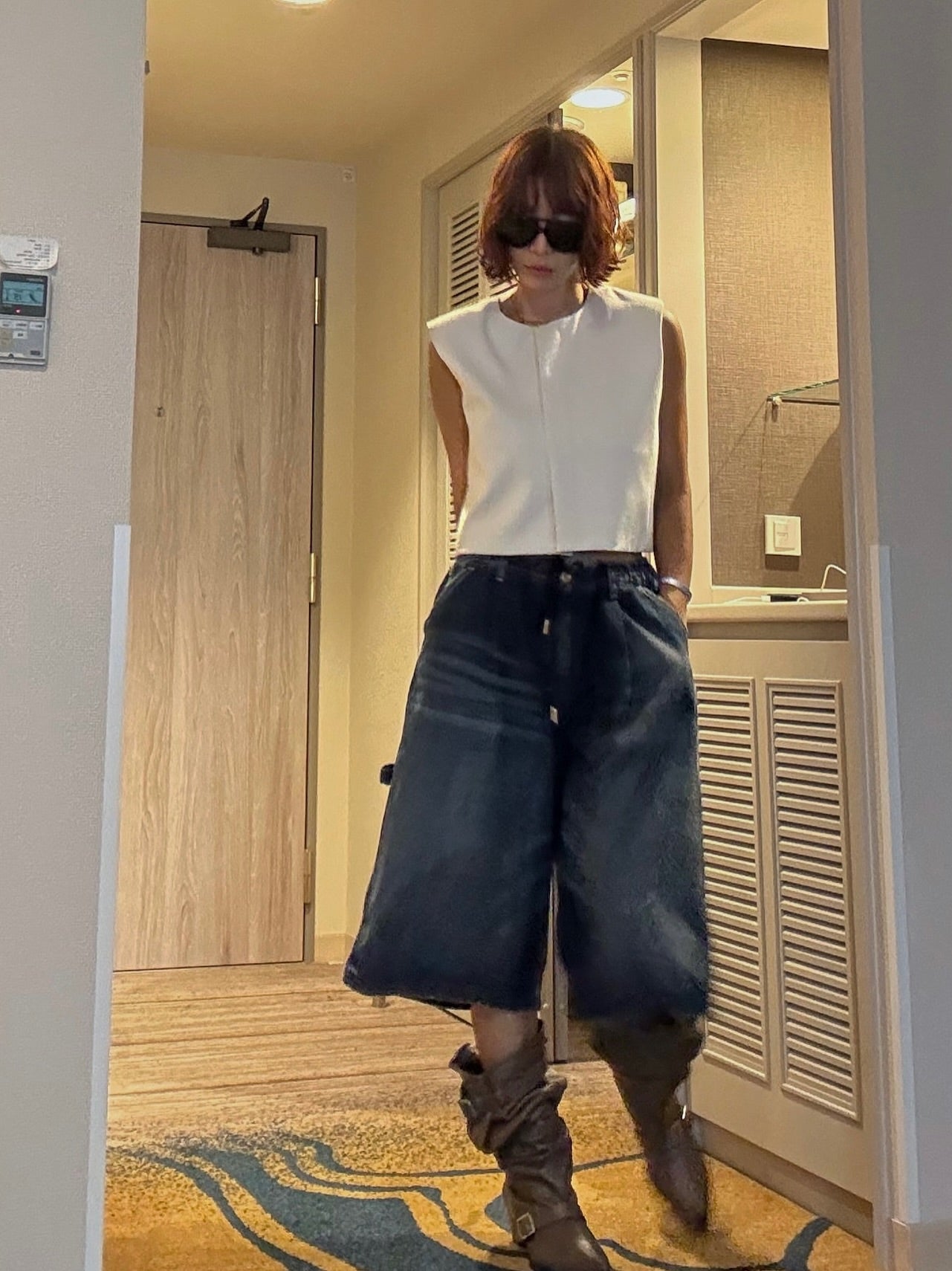 圓領單排扣氣質短馬甲