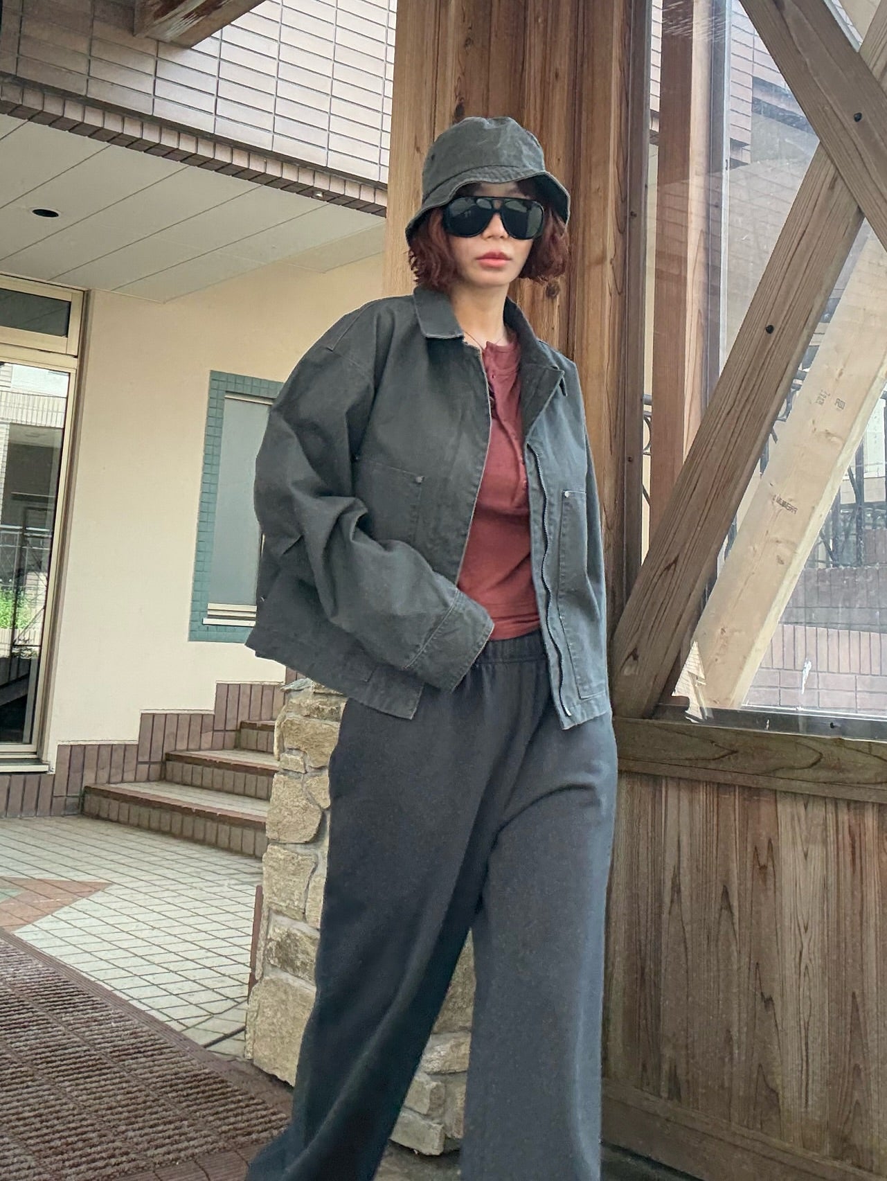 鬆緊腰抽繩撞色拼接休閒褲