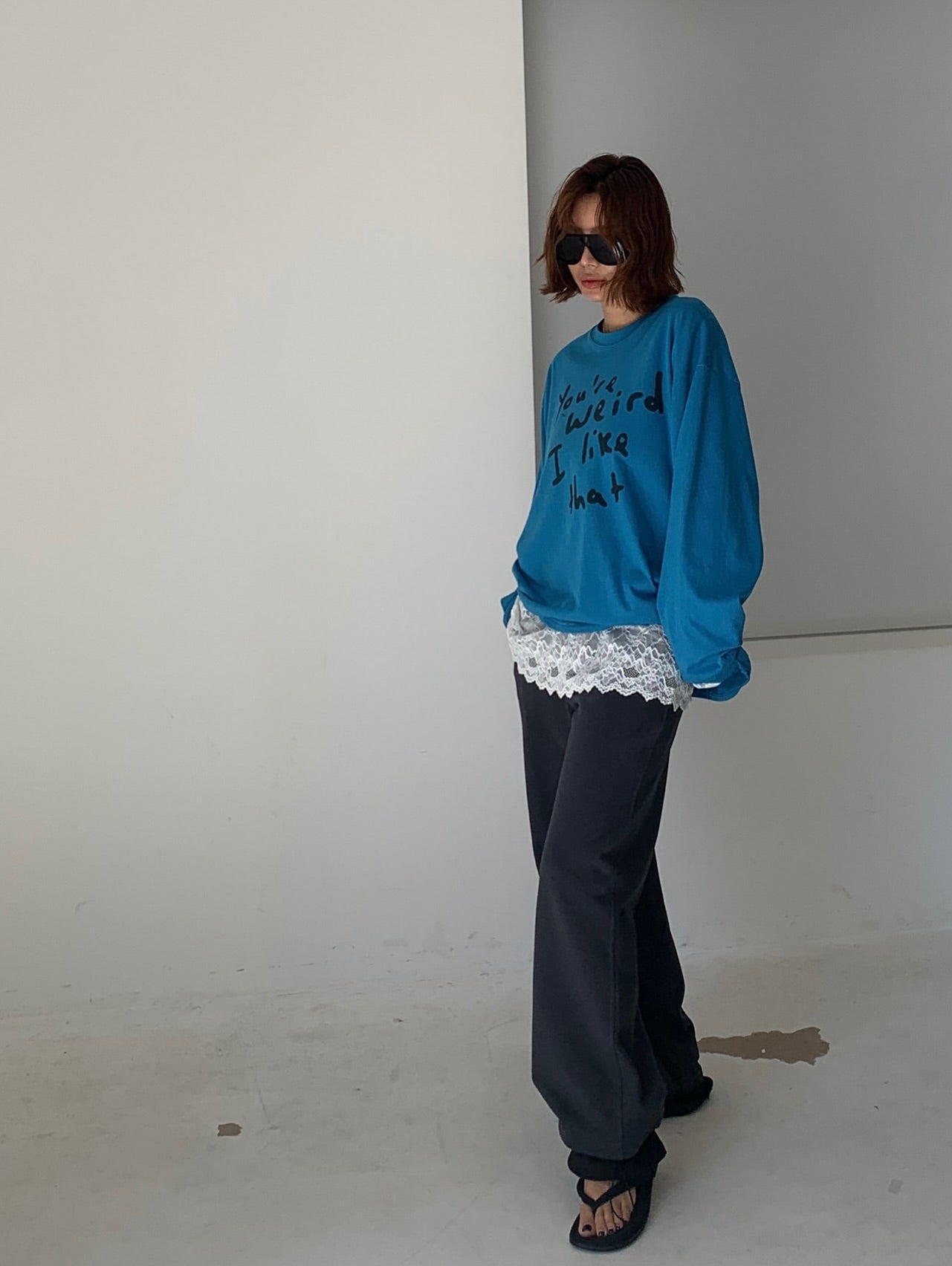 圓領字母落肩長袖T卹